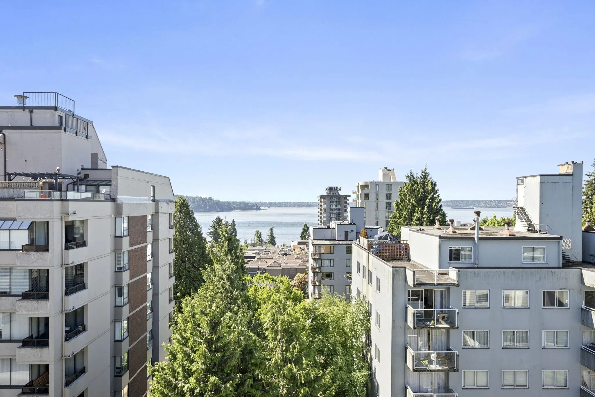 1750 Esquimalt Avenue #504