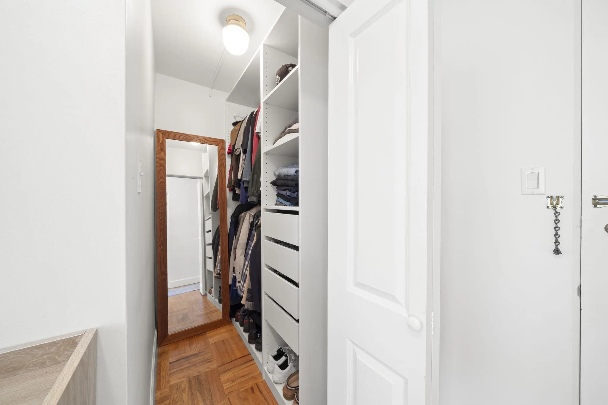 1750 Esquimalt Avenue #504