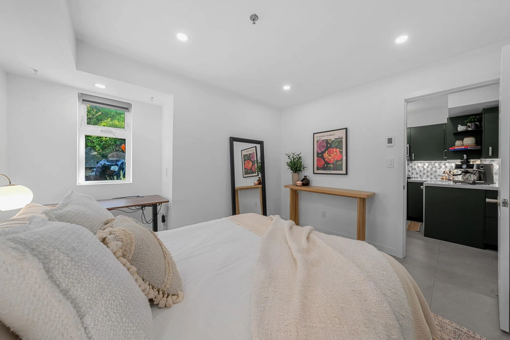 828 W 14th Avenue #104