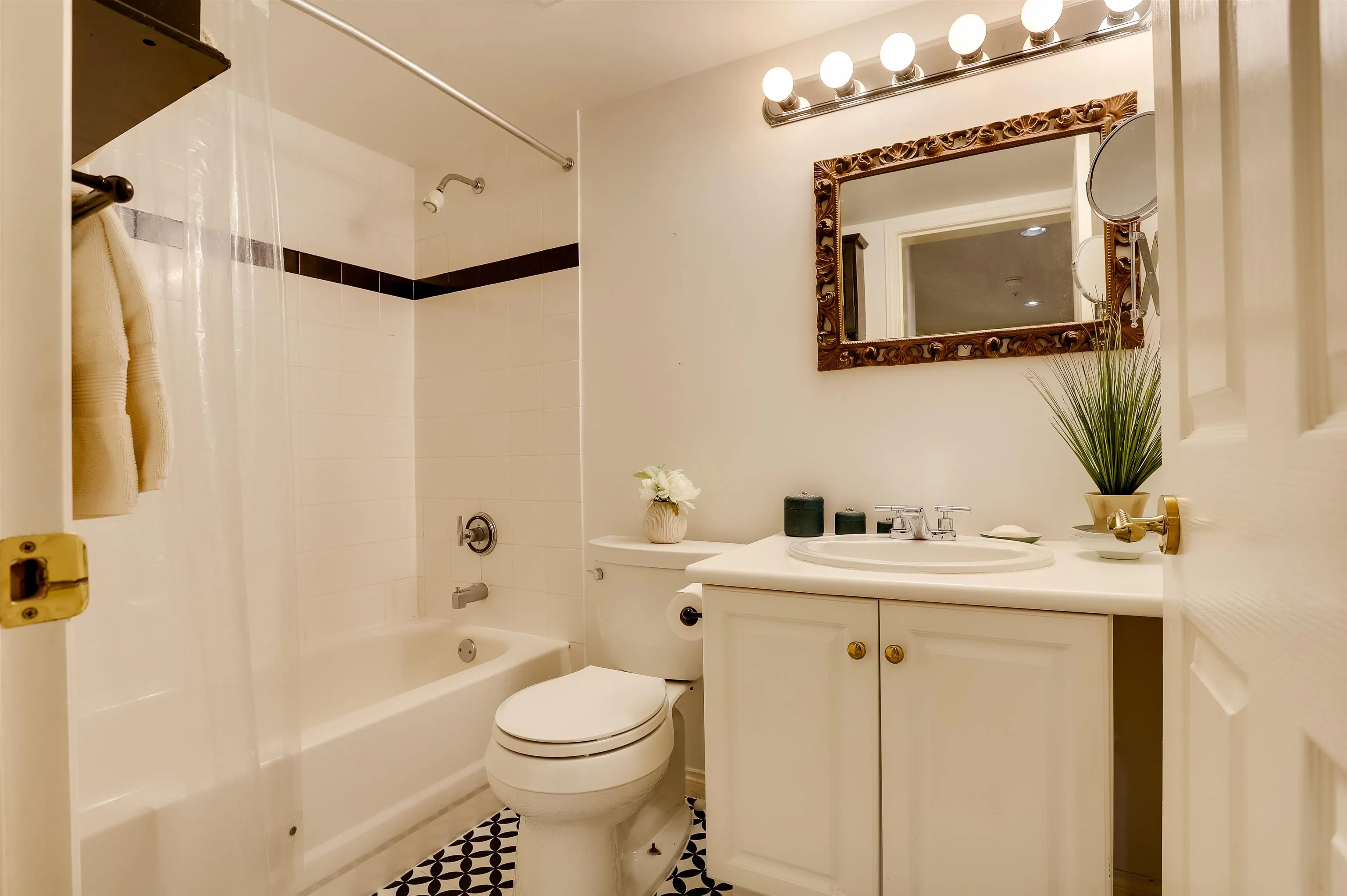5650 Hampton Place #24
