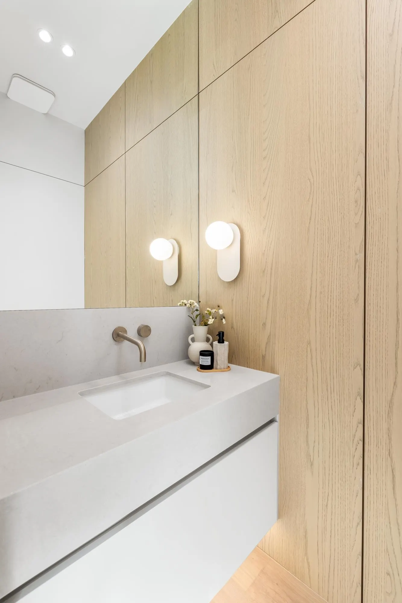 1458 Rosser Avenue #2