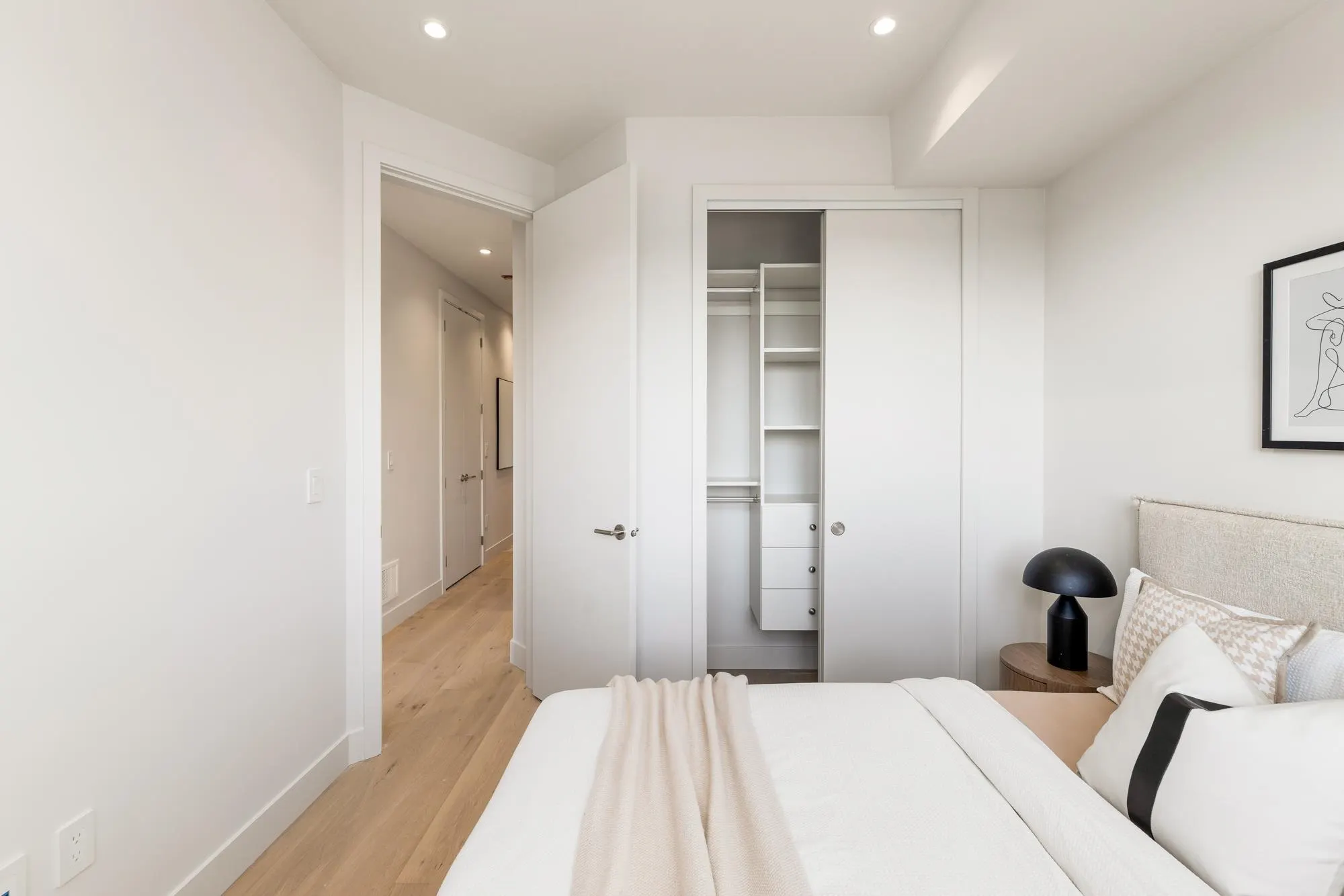 1458 Rosser Avenue #2