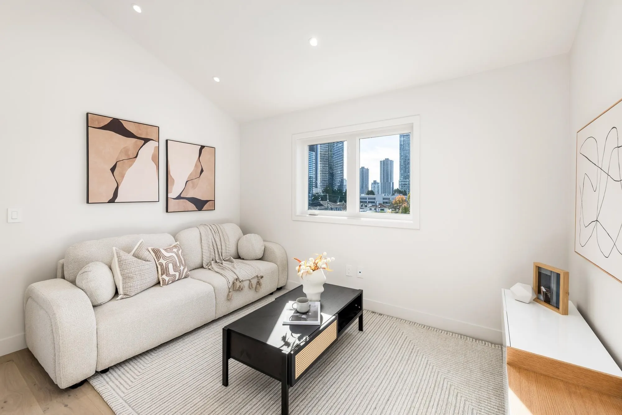 1458 Rosser Avenue #2