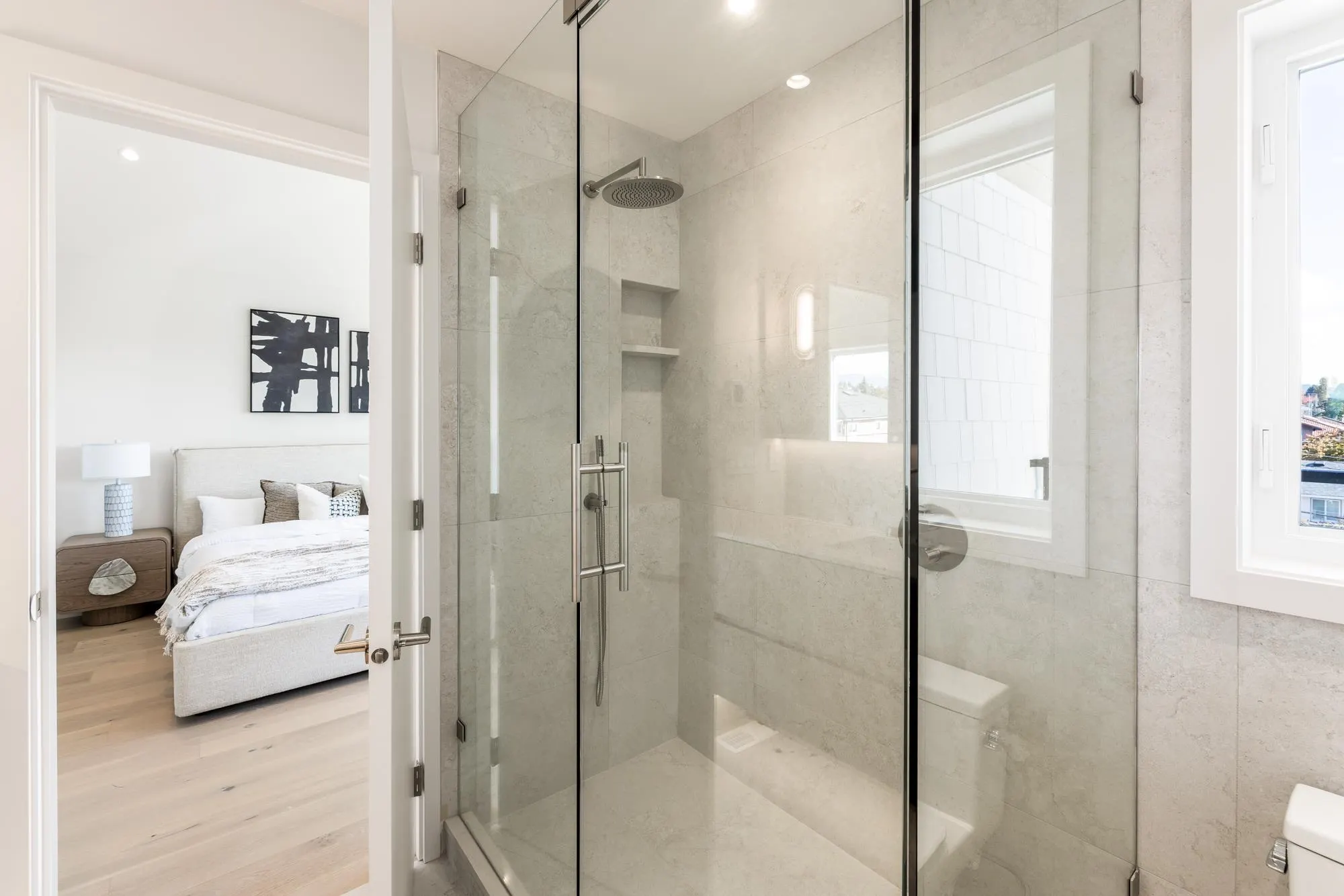 1458 Rosser Avenue #2