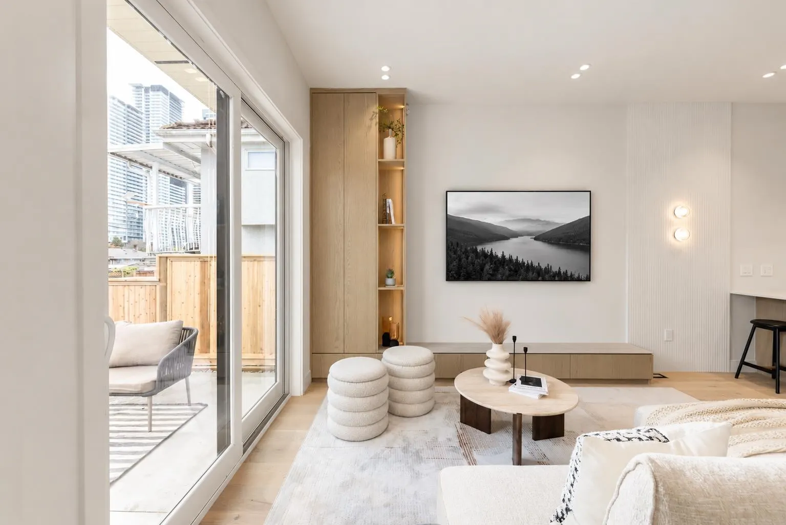 1458 Rosser Avenue #2