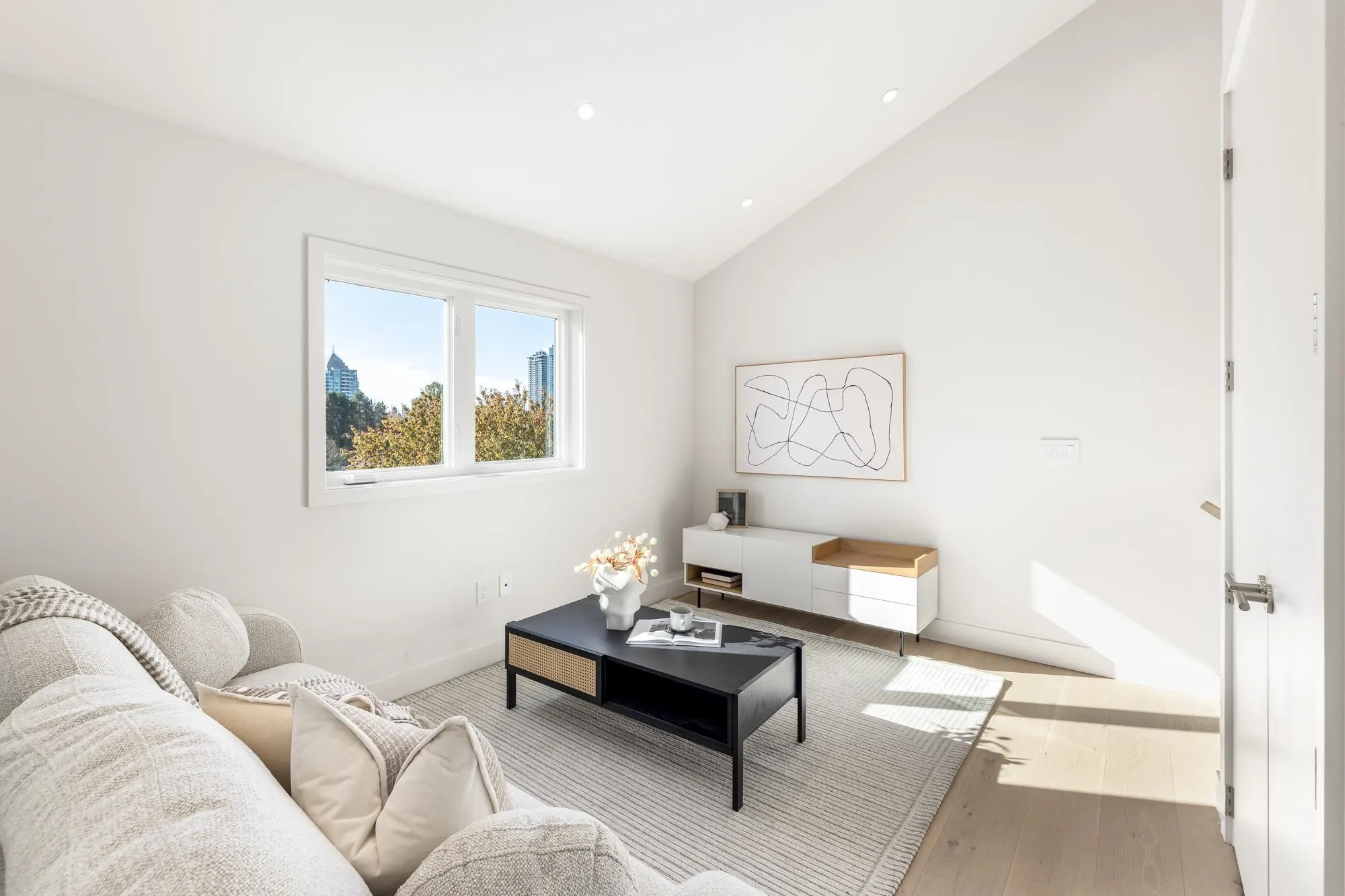 1458 Rosser Avenue #2