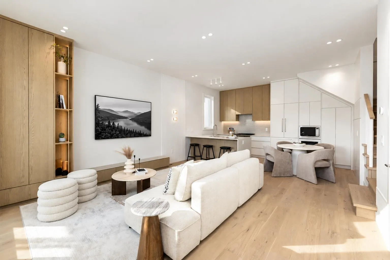 1458 Rosser Avenue #2