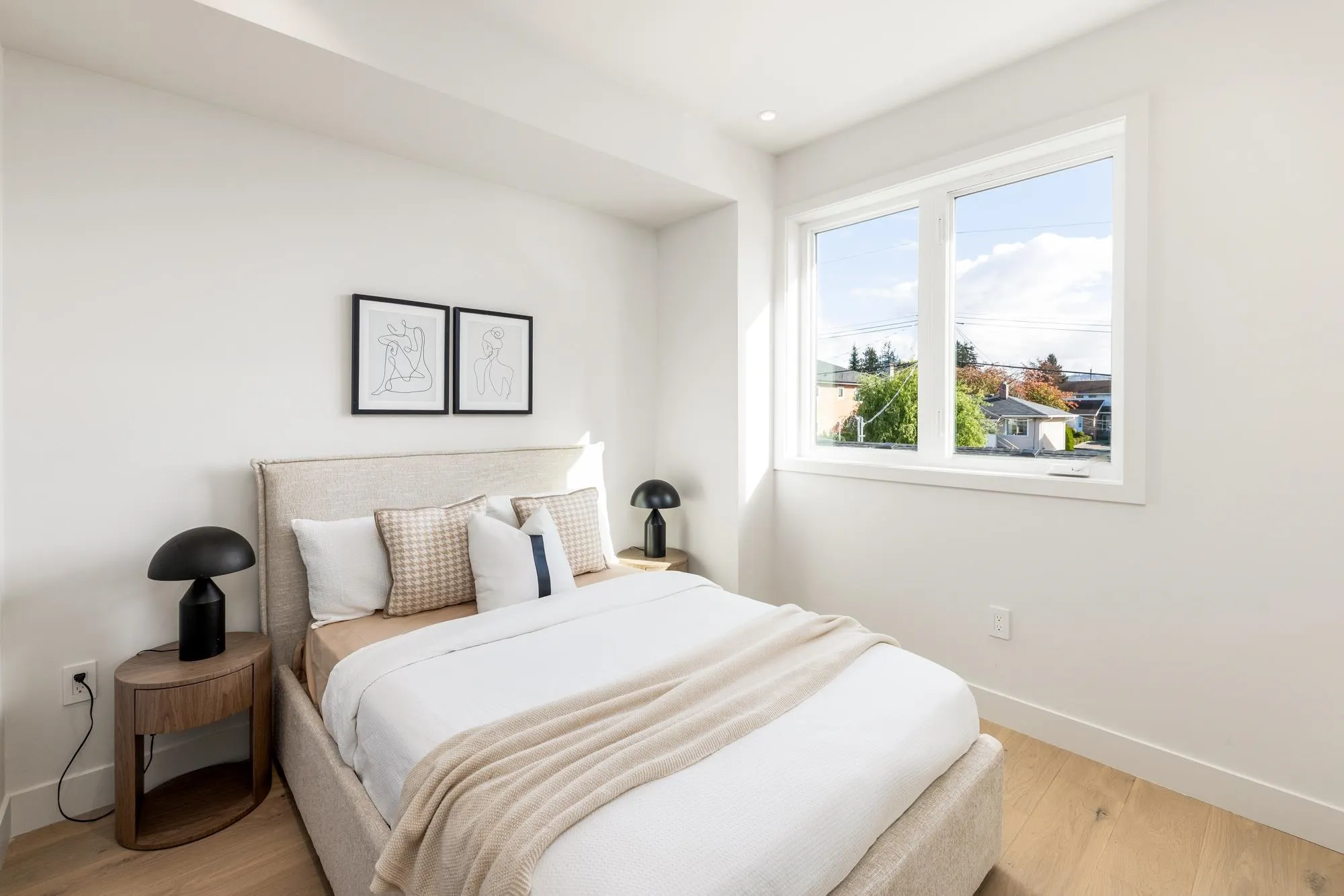 1458 Rosser Avenue #2