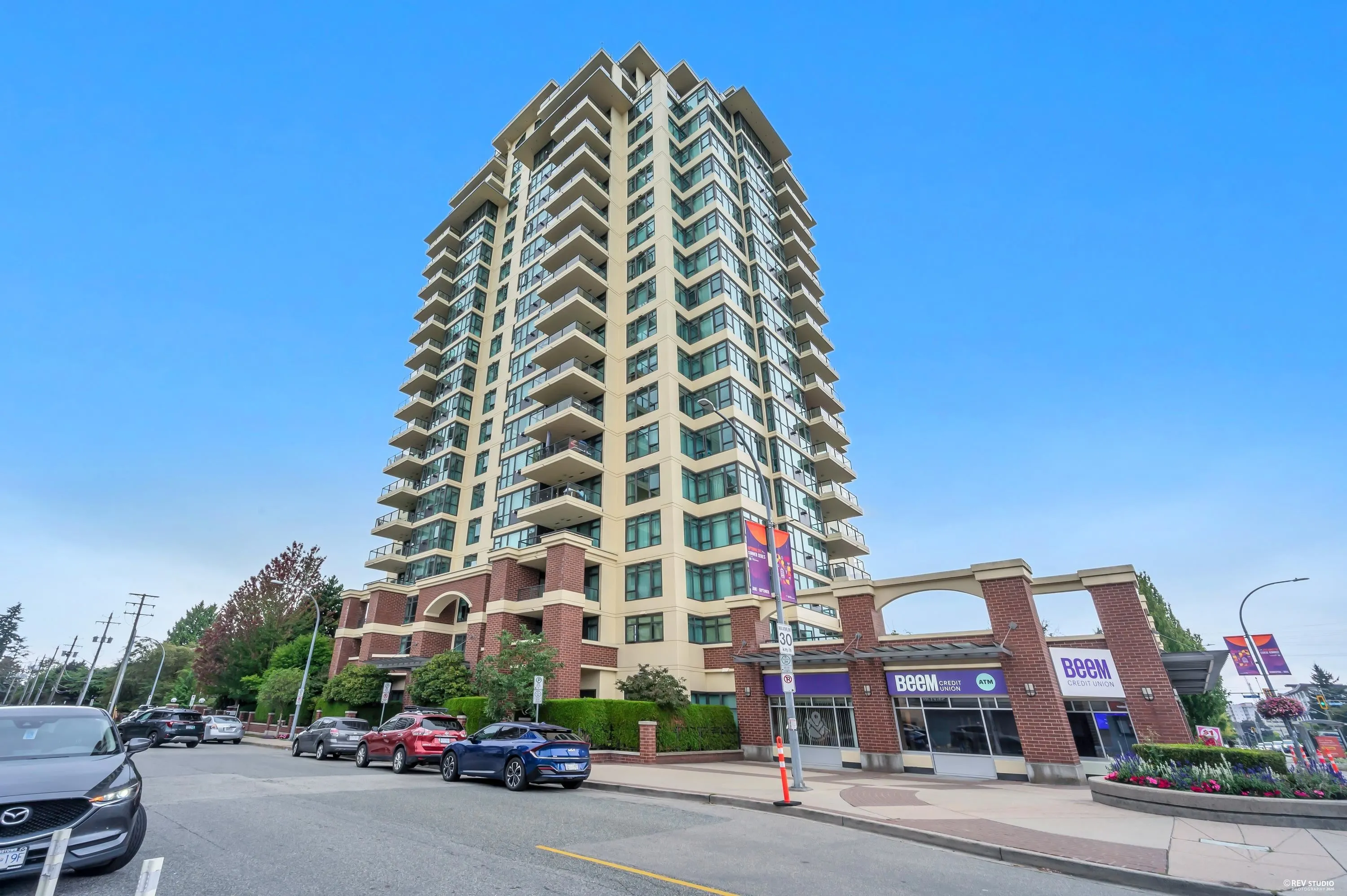 615 Hamilton Street #804