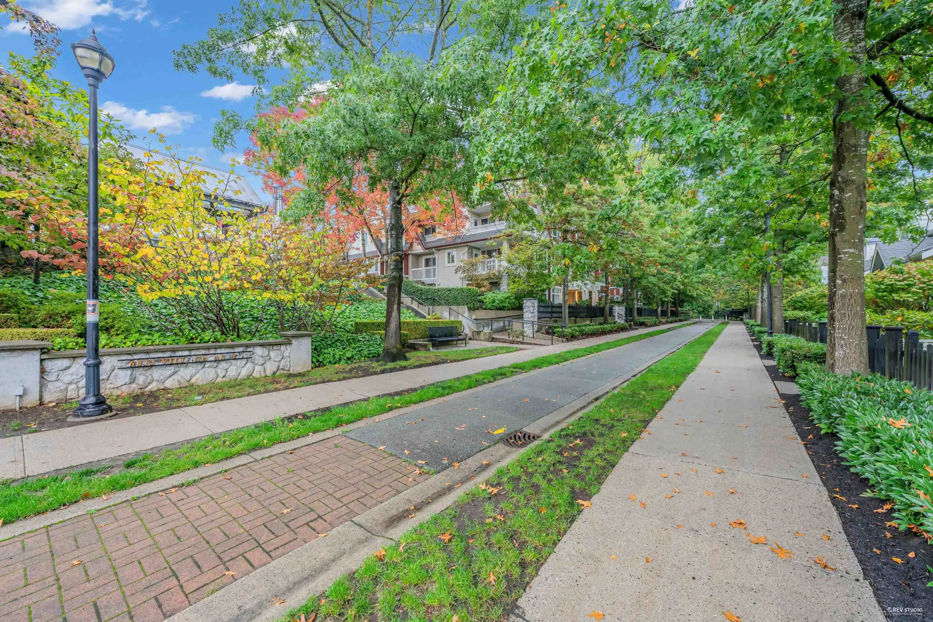 6833 Village Grn #306