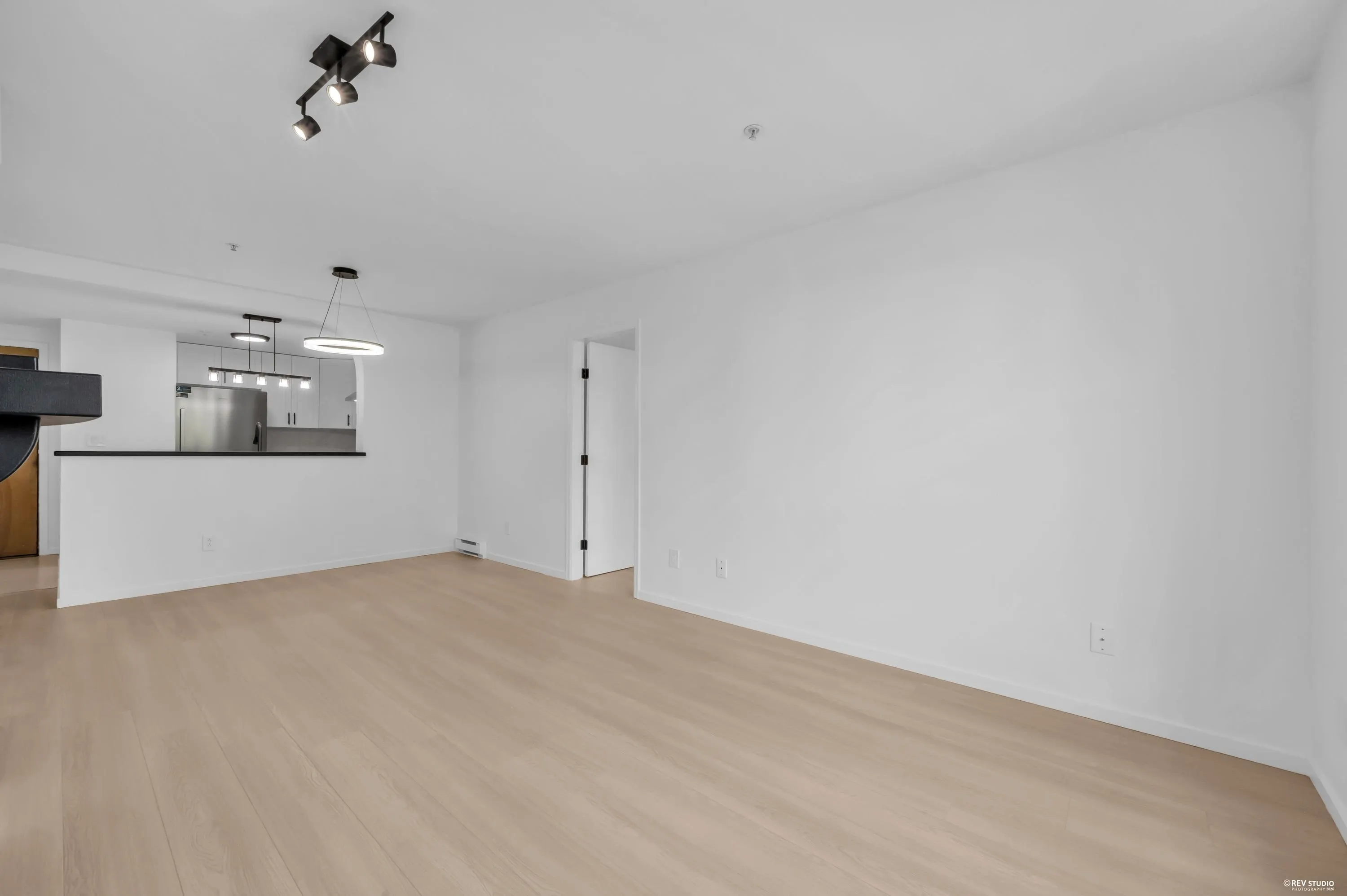 6833 Village Grn #306
