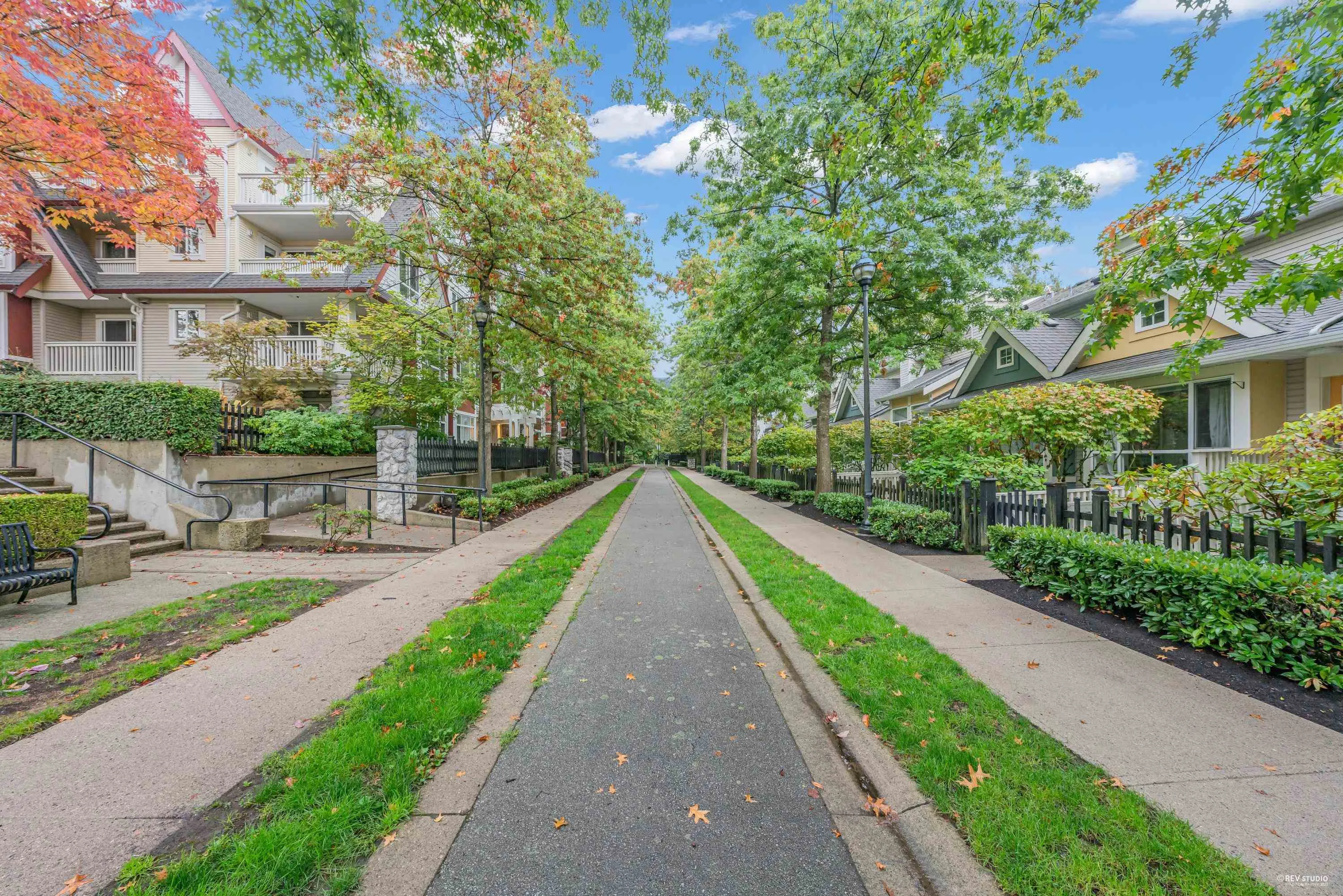 6833 Village Grn #306