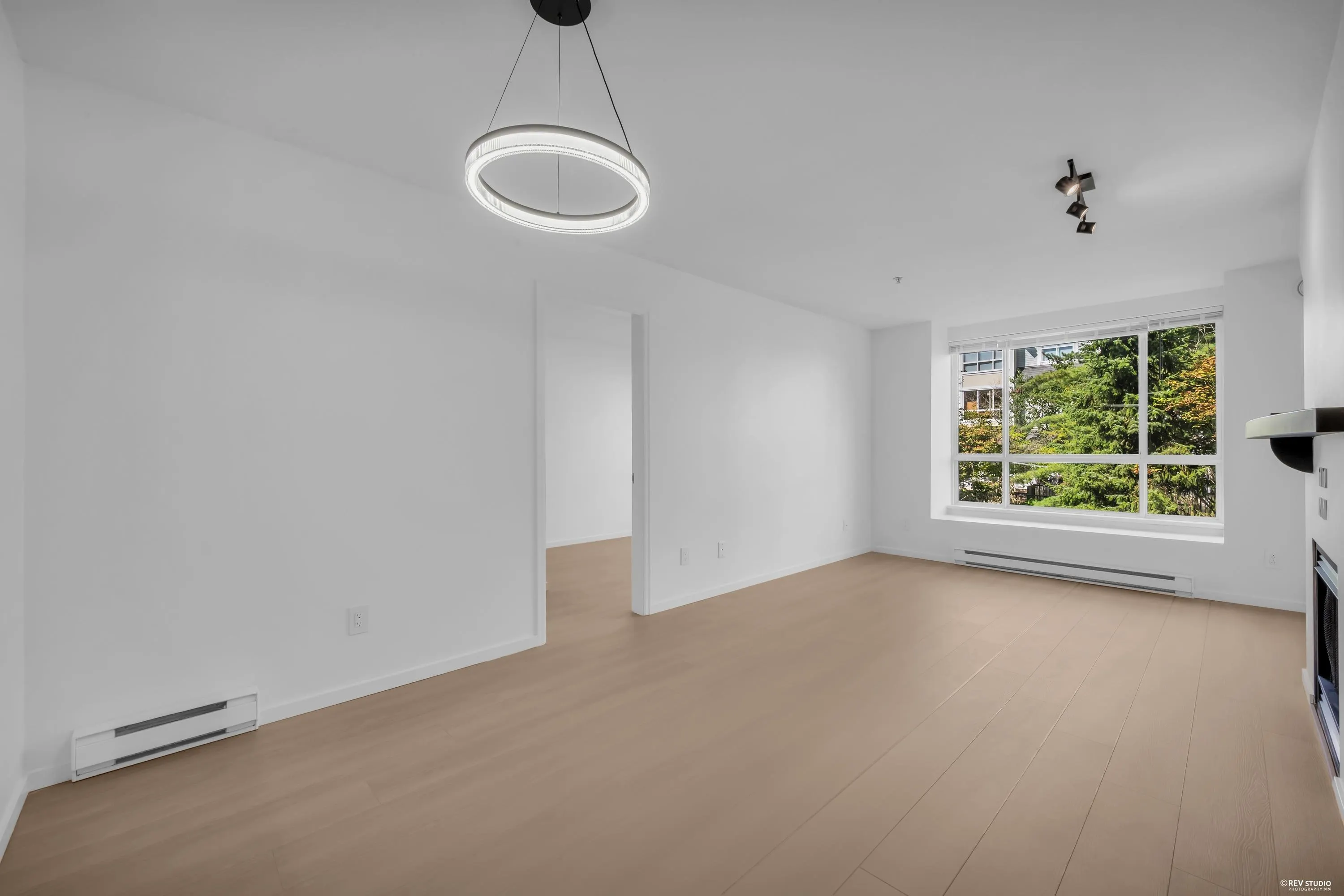 6833 Village Grn #306