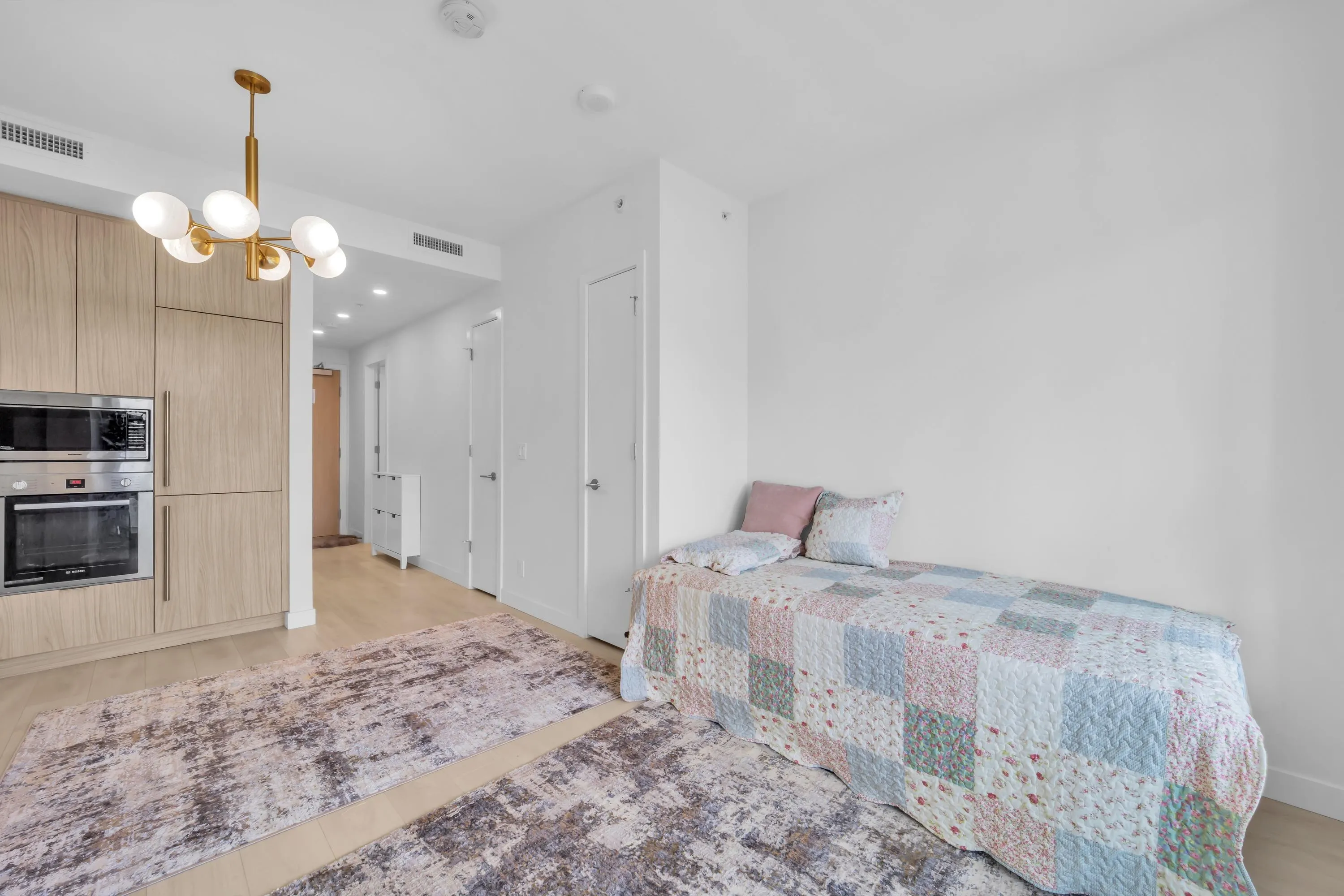 537 Cottonwood Avenue #1503