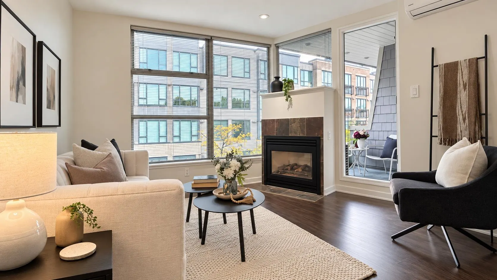 638 W 7th Avenue #322