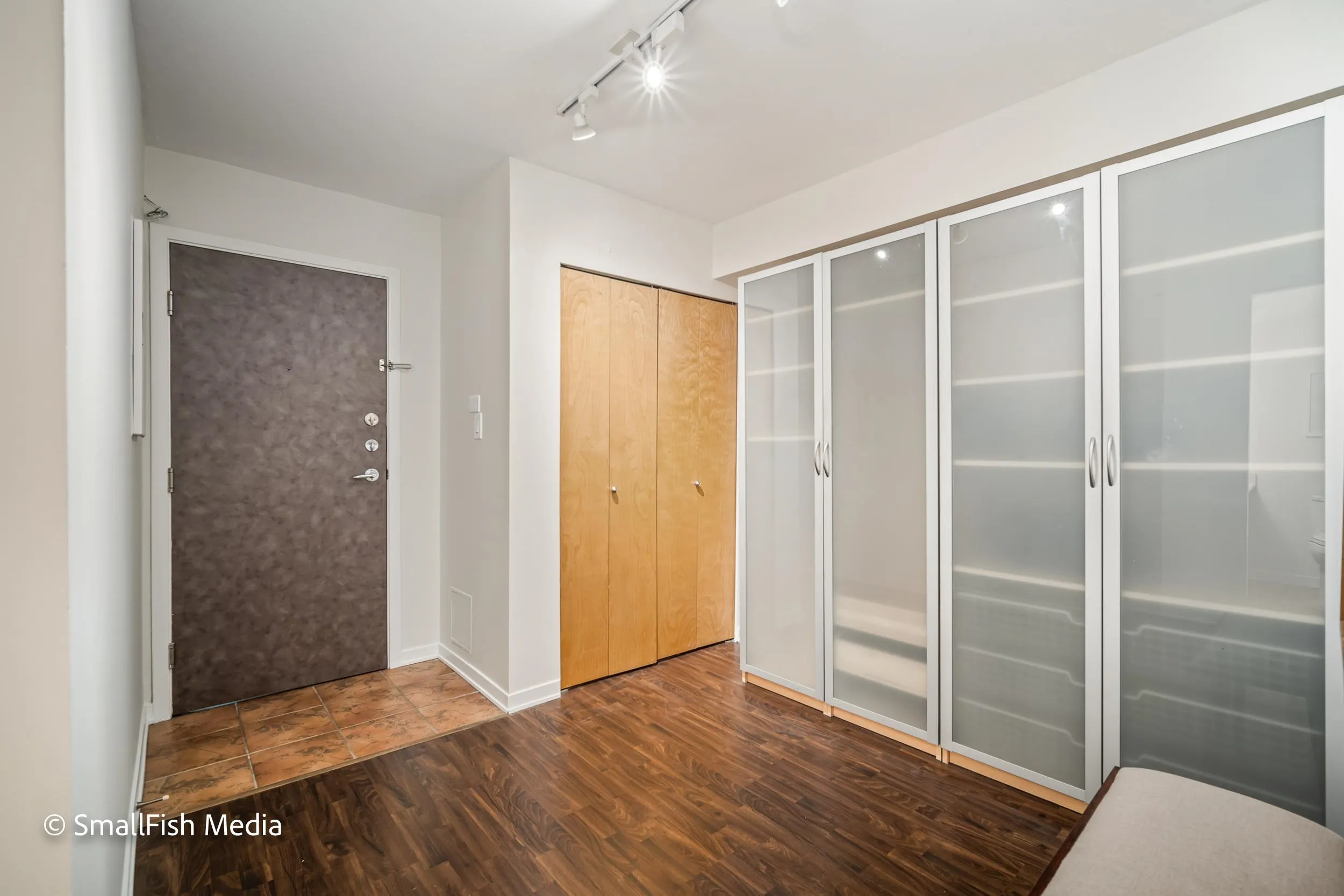 638 W 7th Avenue #322
