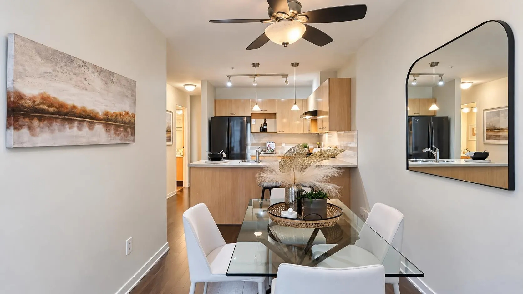 638 W 7th Avenue #322