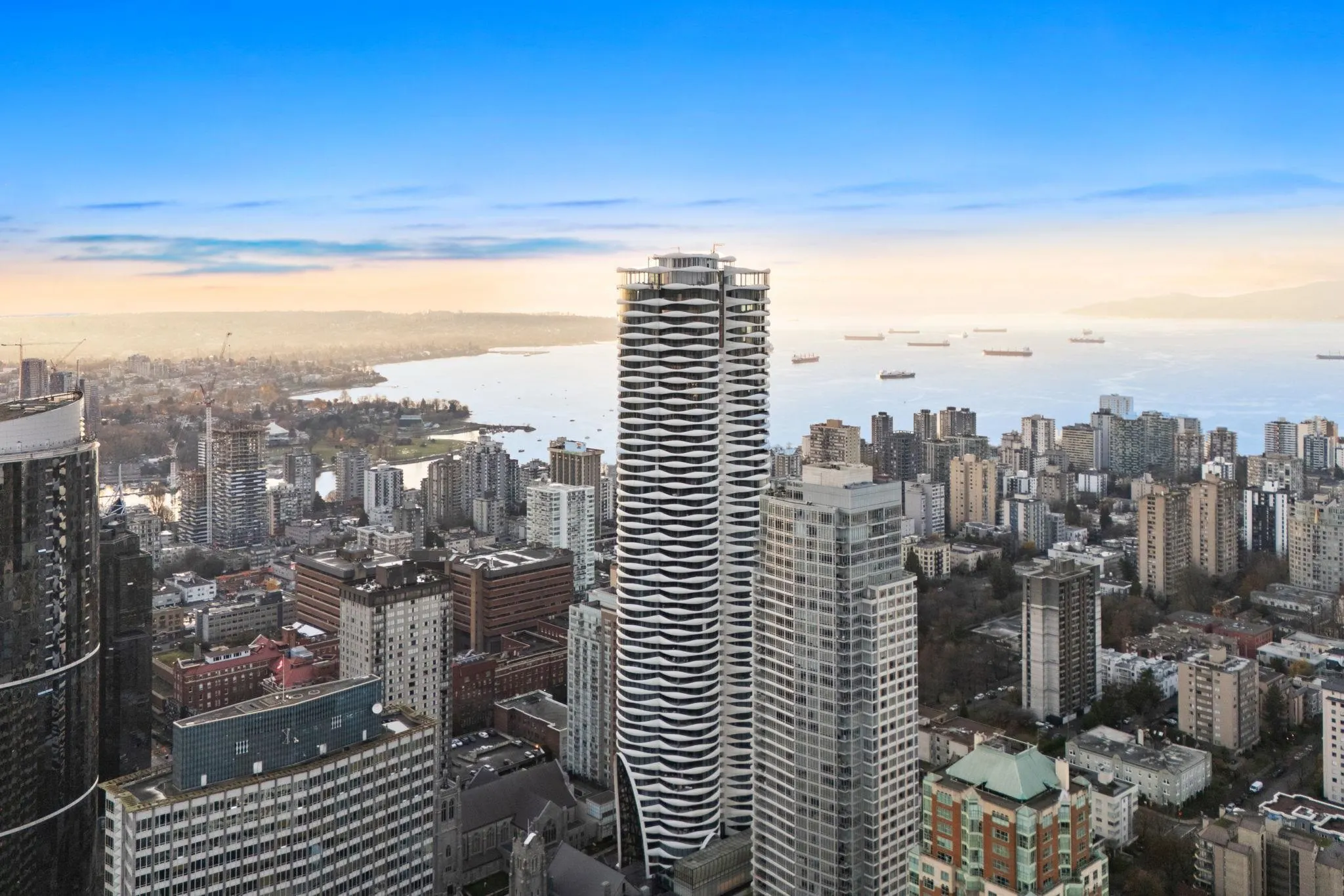 1033 Nelson Street #2807