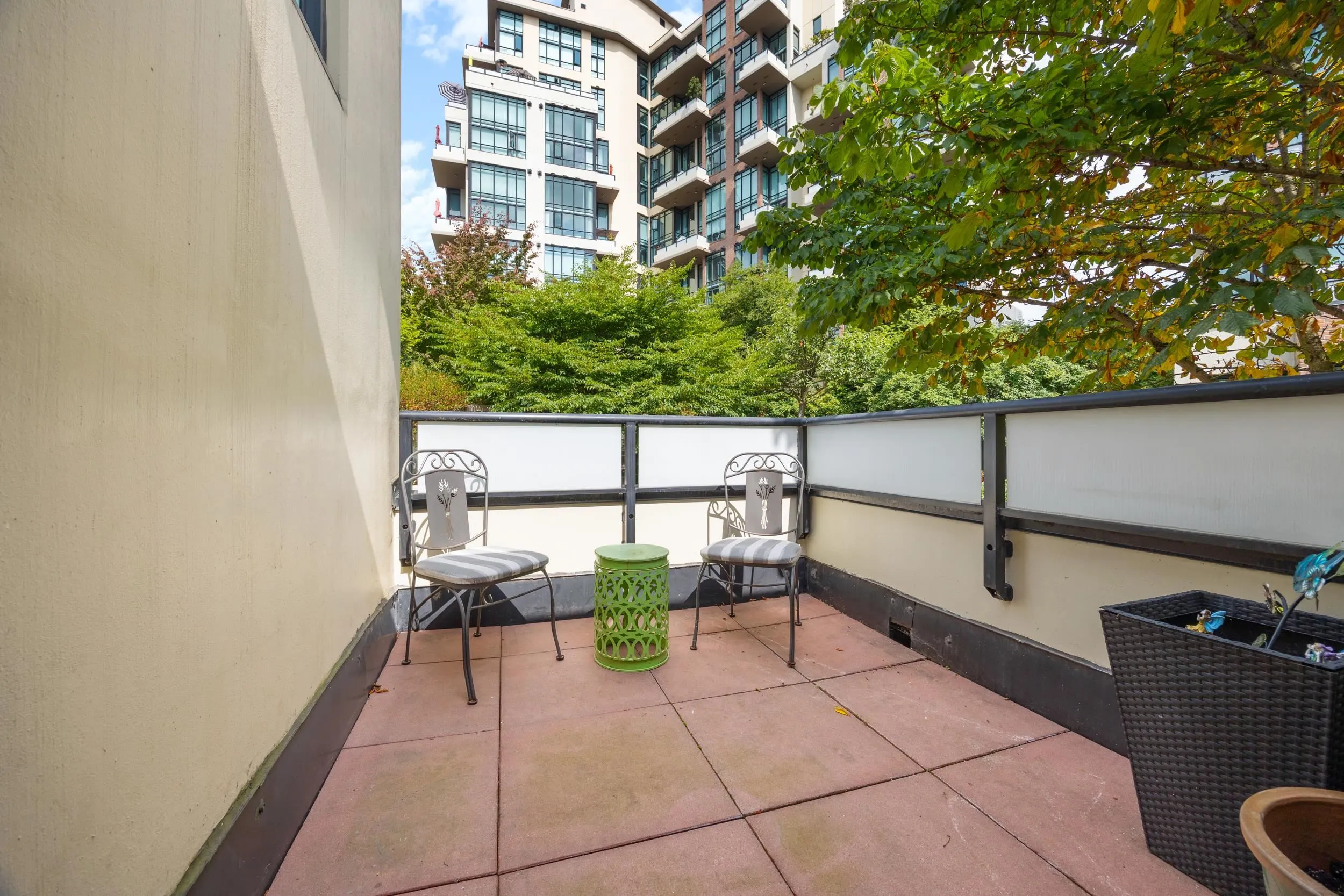 8 Renaissance Square #114