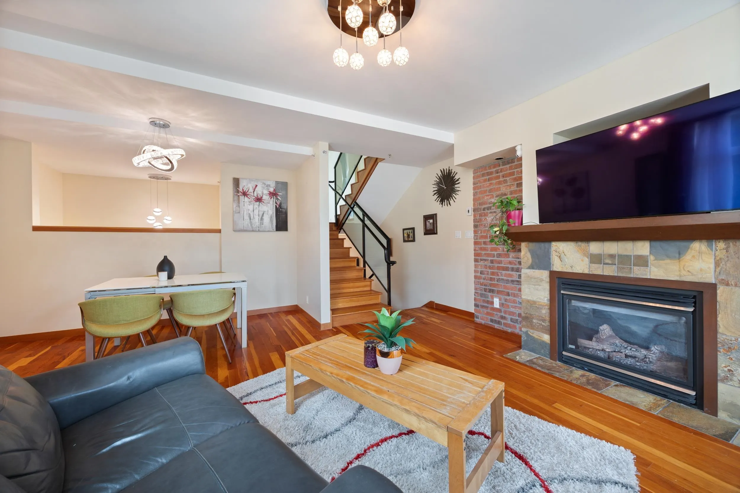 8 Renaissance Square #114