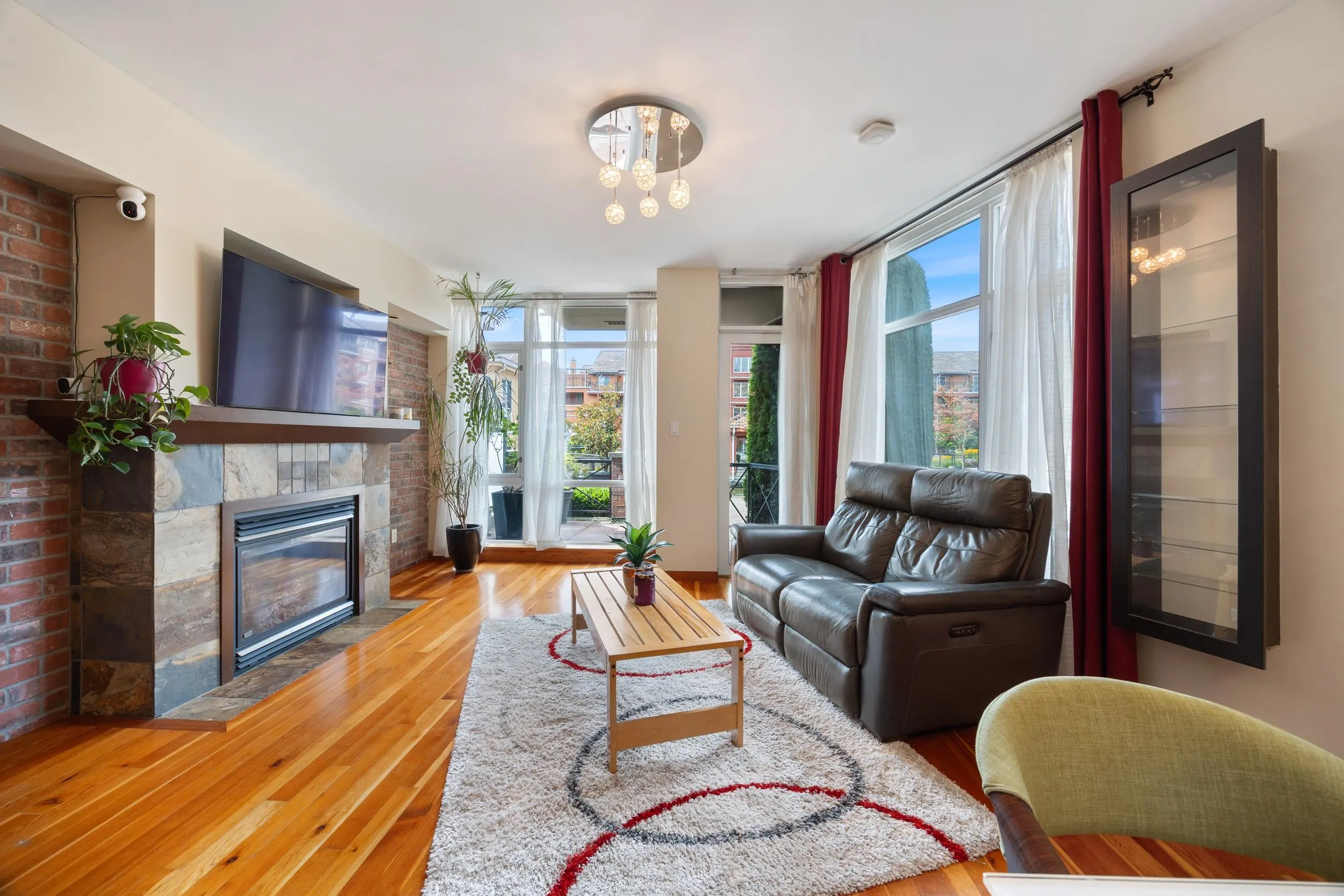 8 Renaissance Square #114