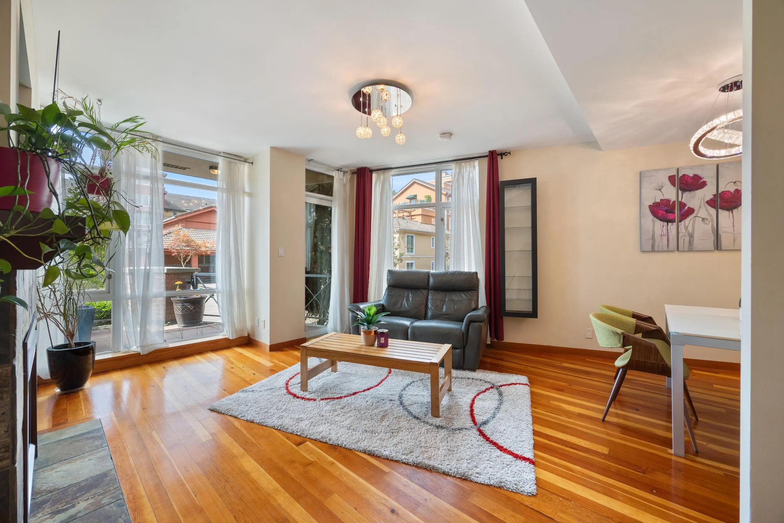 8 Renaissance Square #114