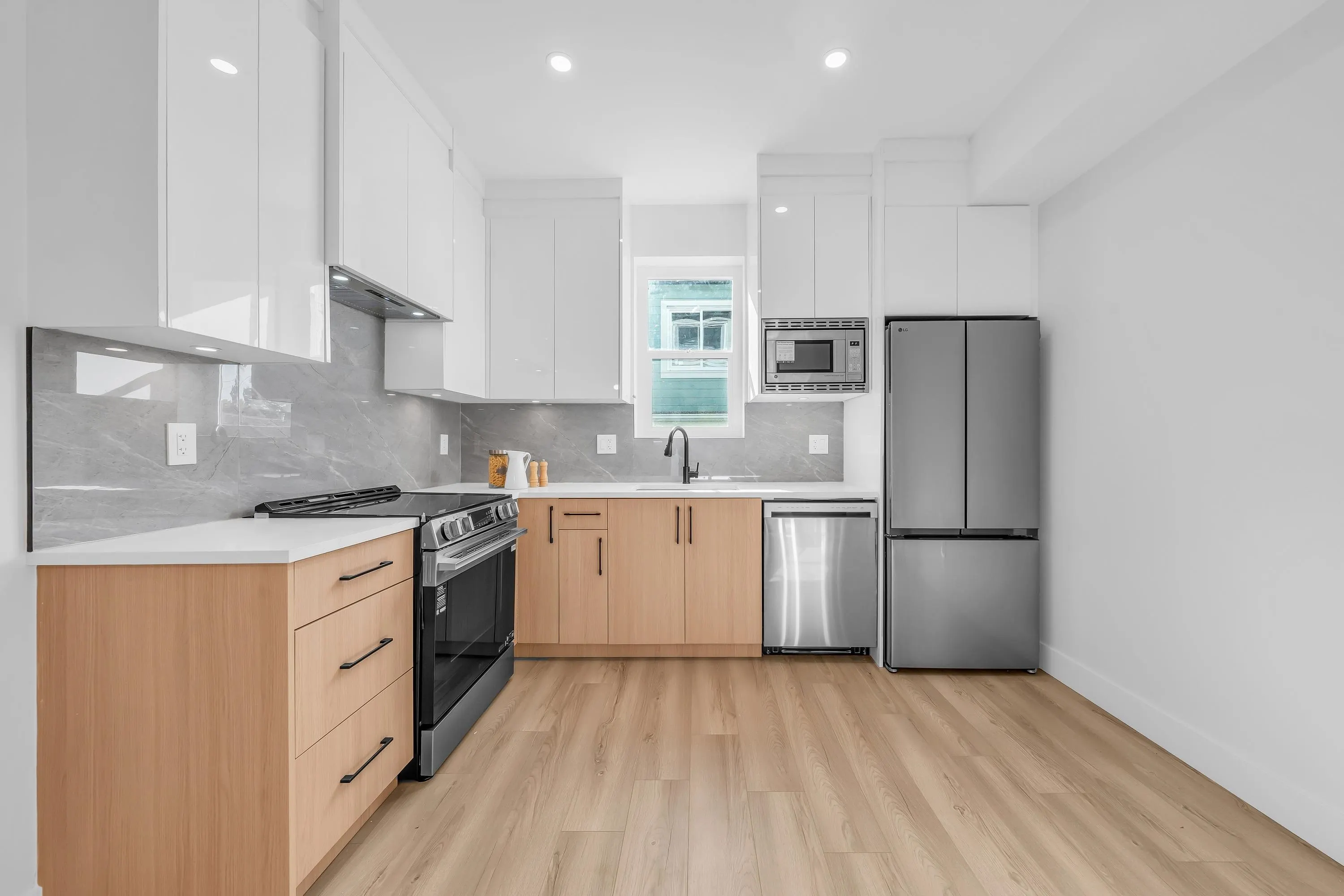 2554 Dundas Street #1
