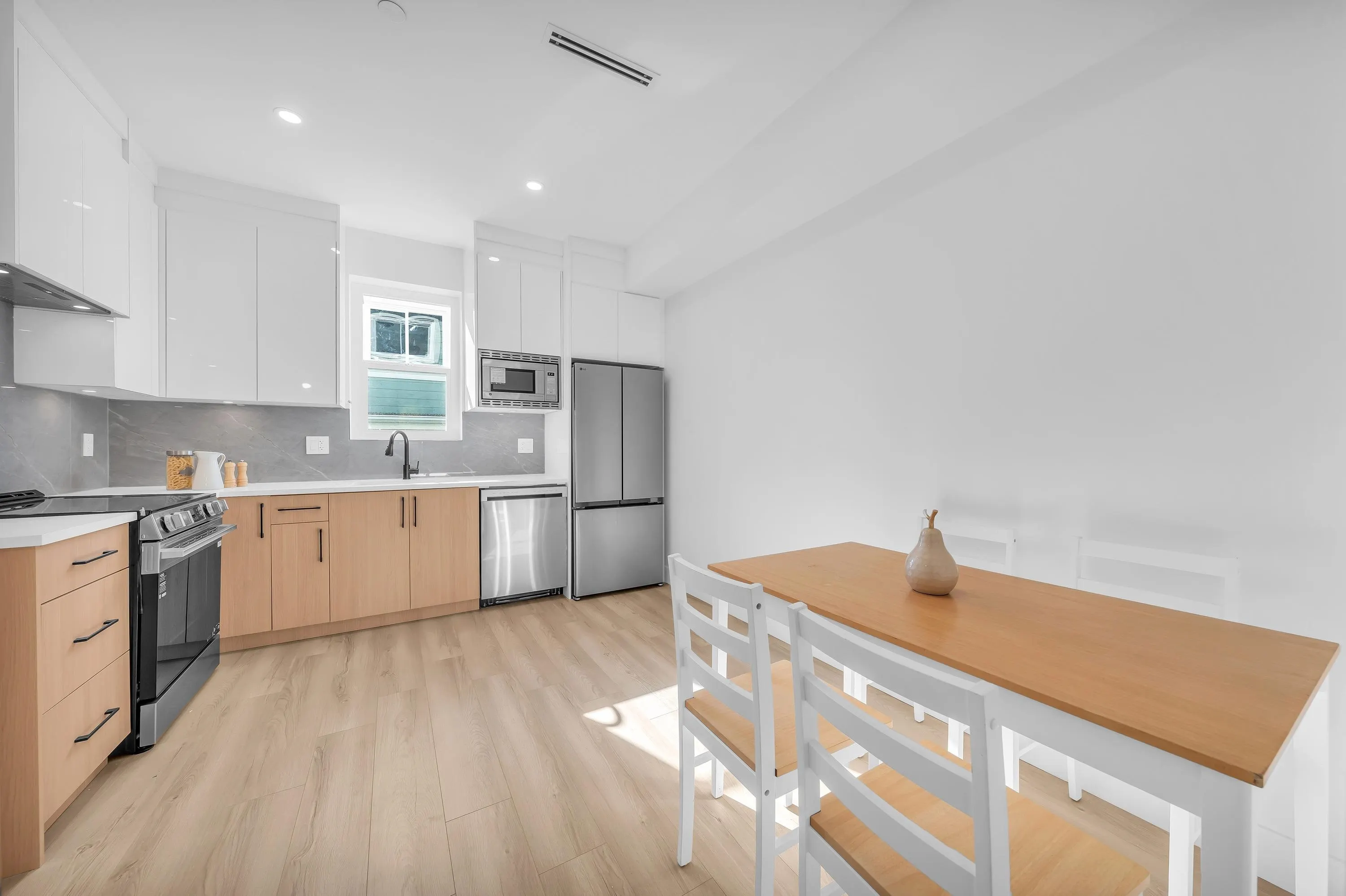 2554 Dundas Street #1