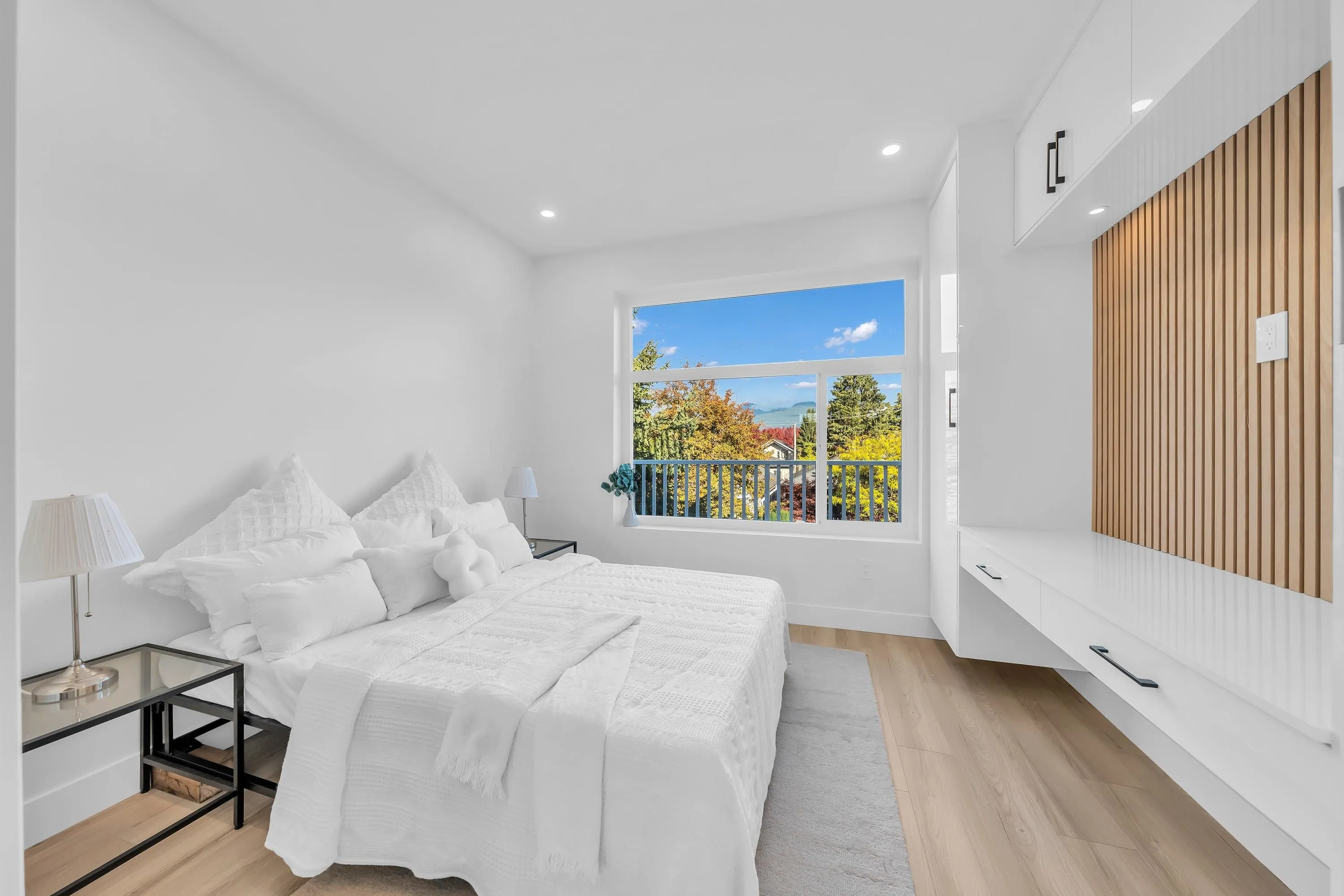 2554 Dundas Street #1