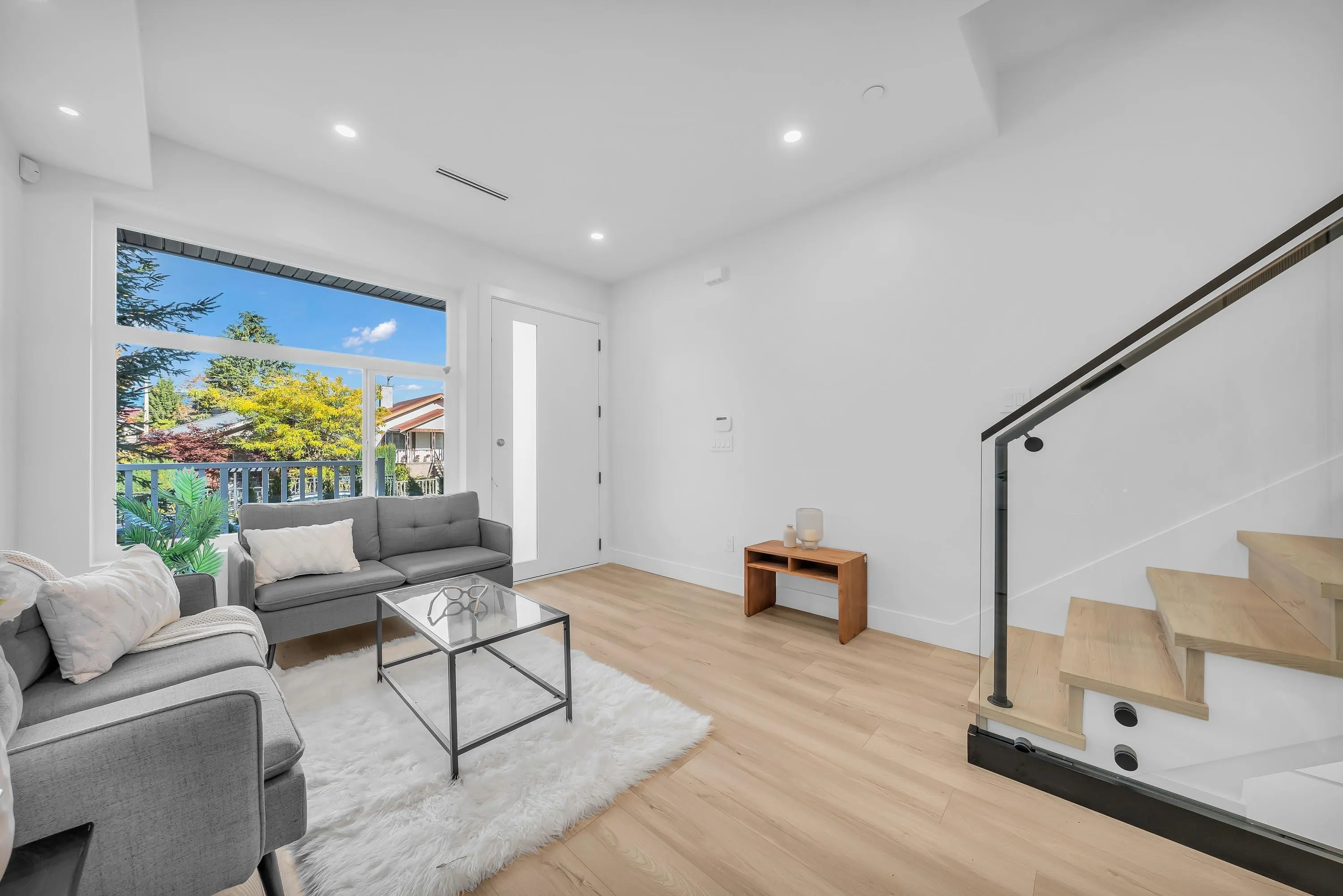 2554 Dundas Street #1