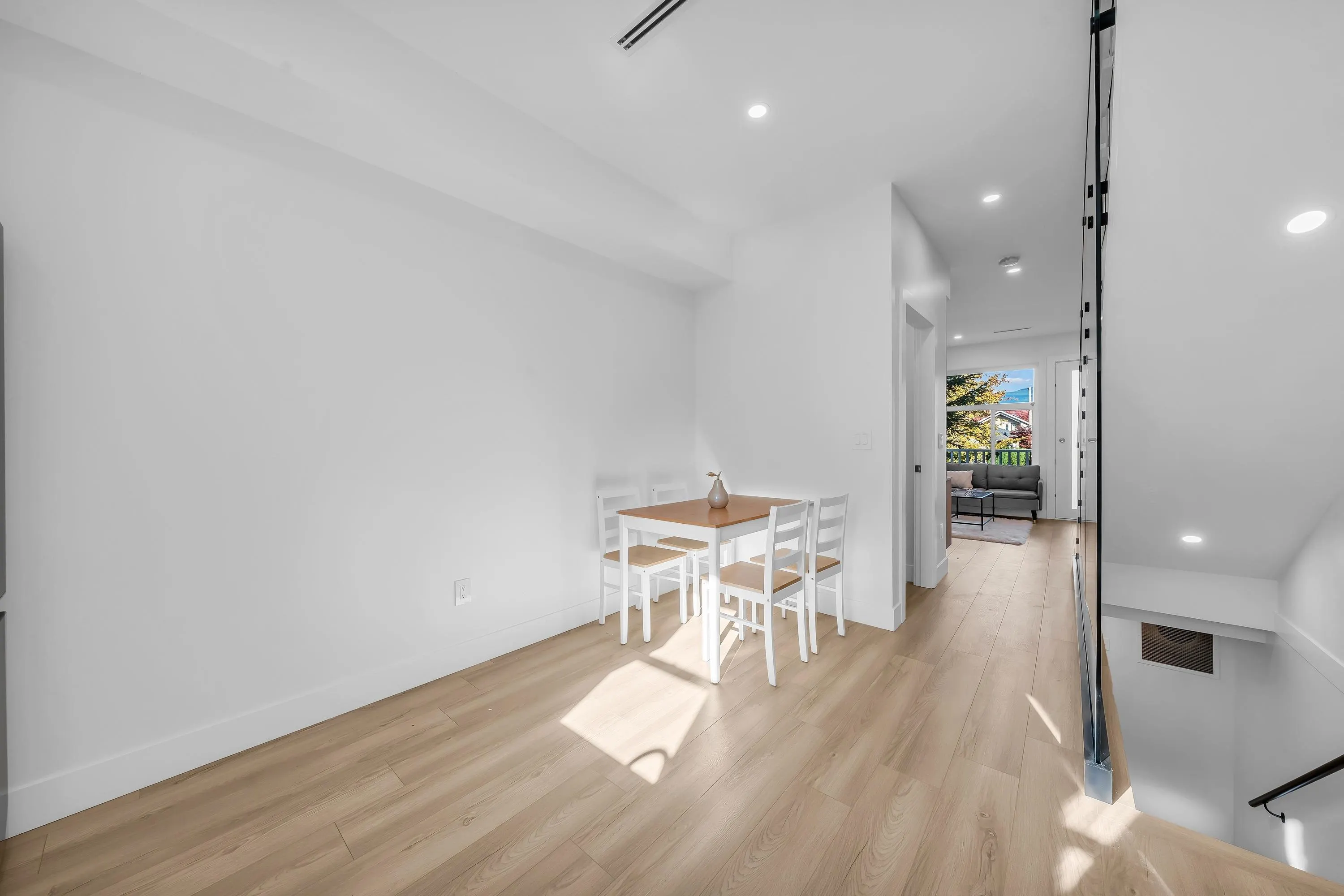 2554 Dundas Street #1