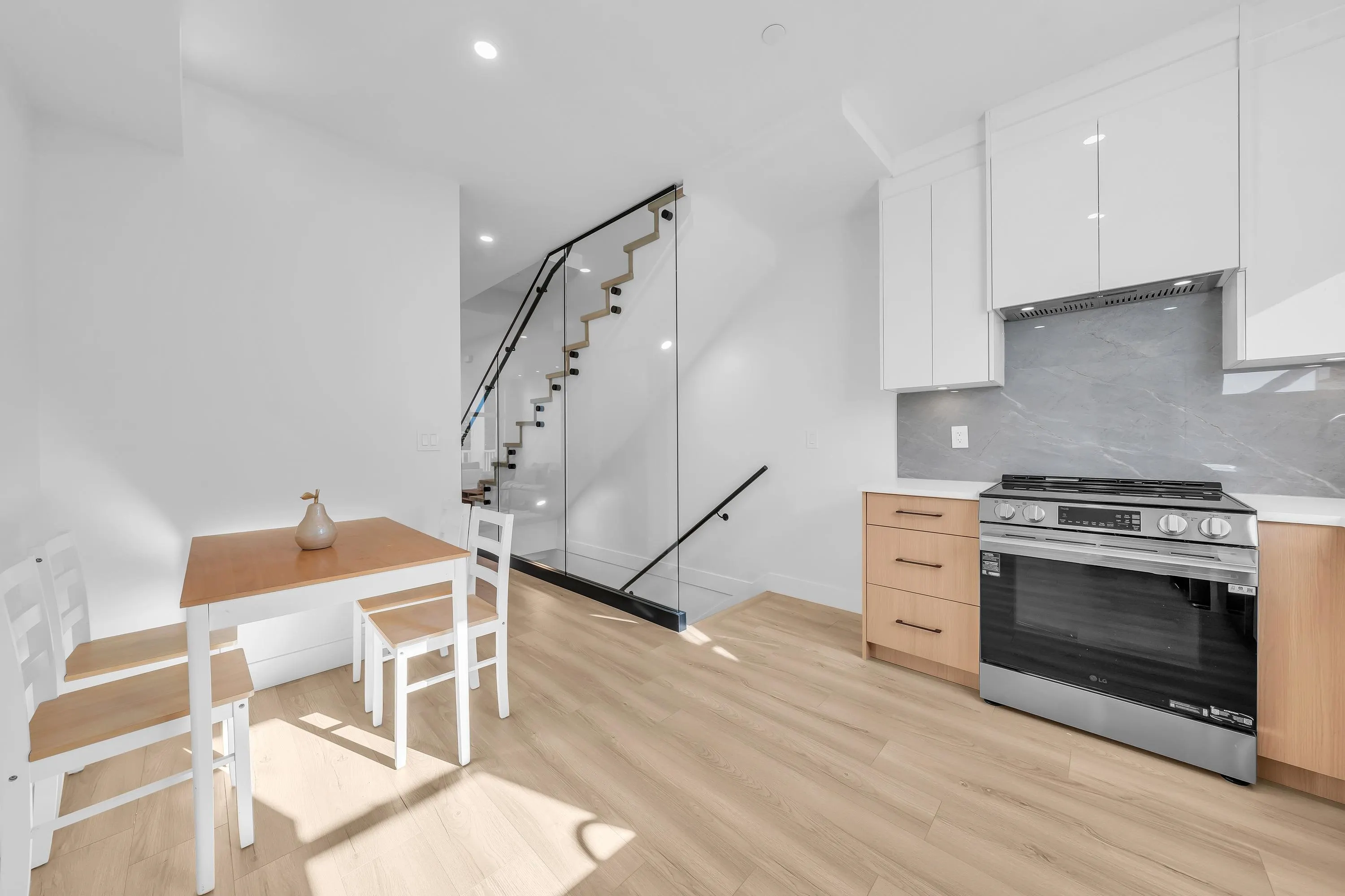2554 Dundas Street #1
