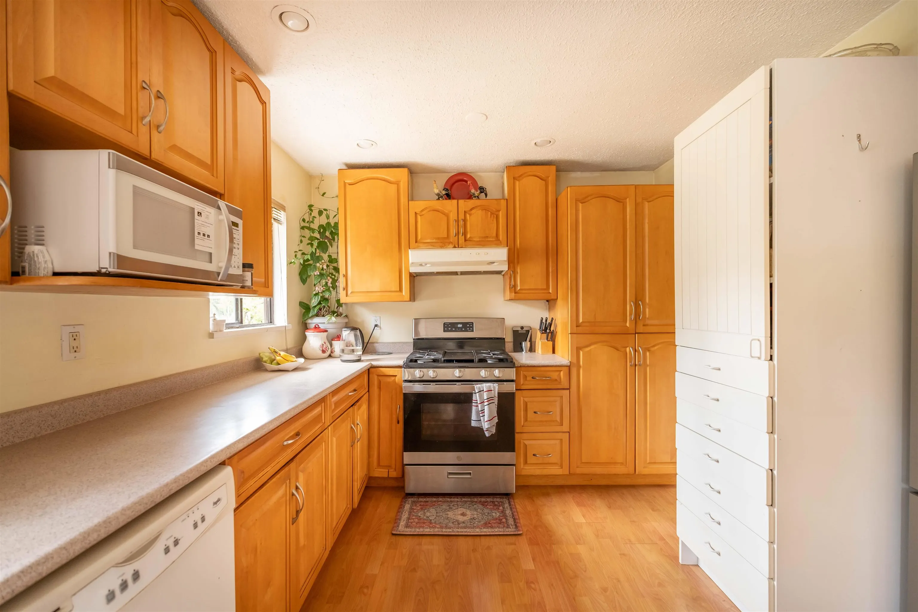 13389 Crestview Drive