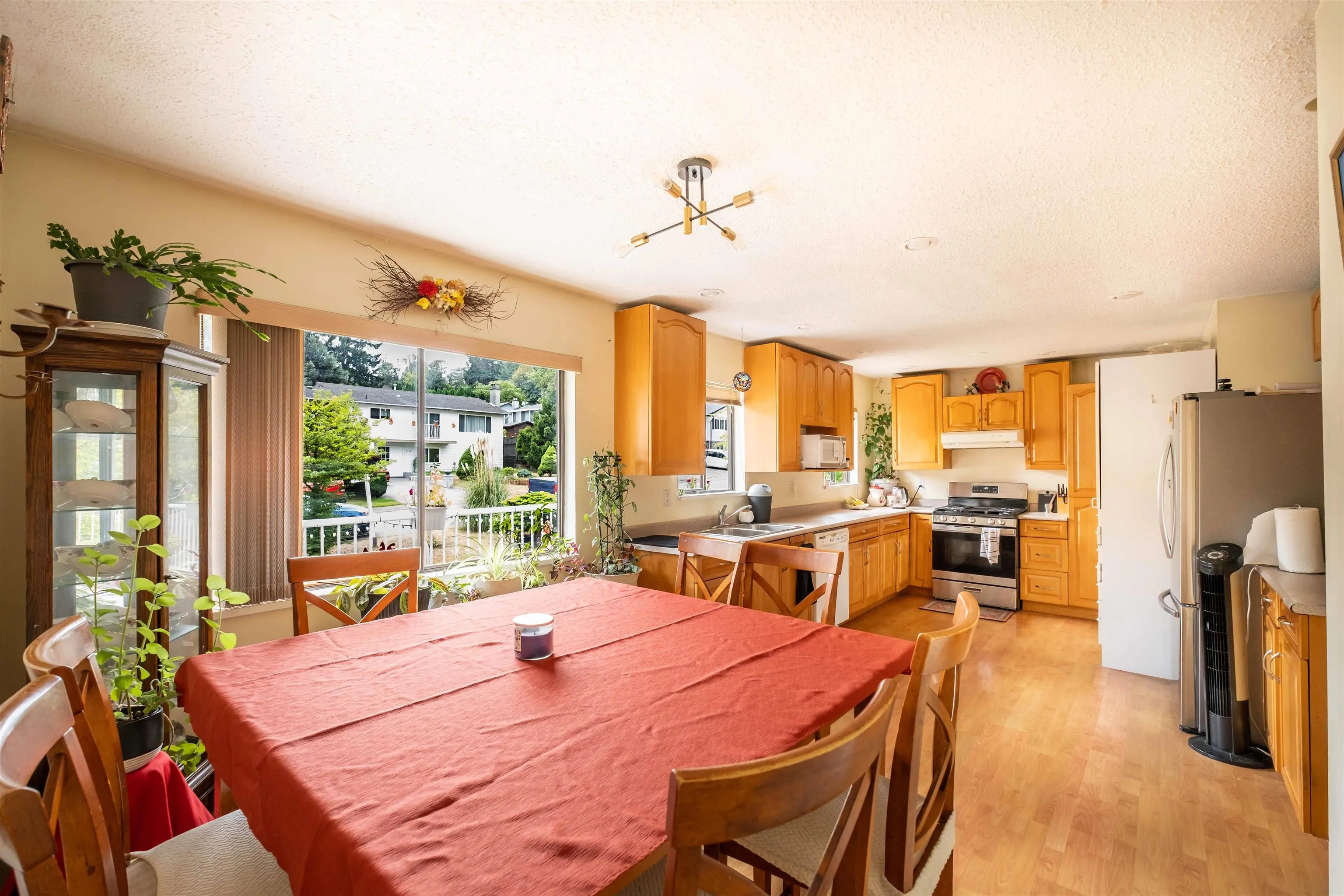 13389 Crestview Drive