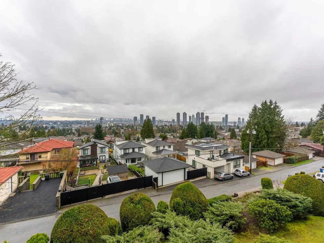 5340 Hastings Street #307
