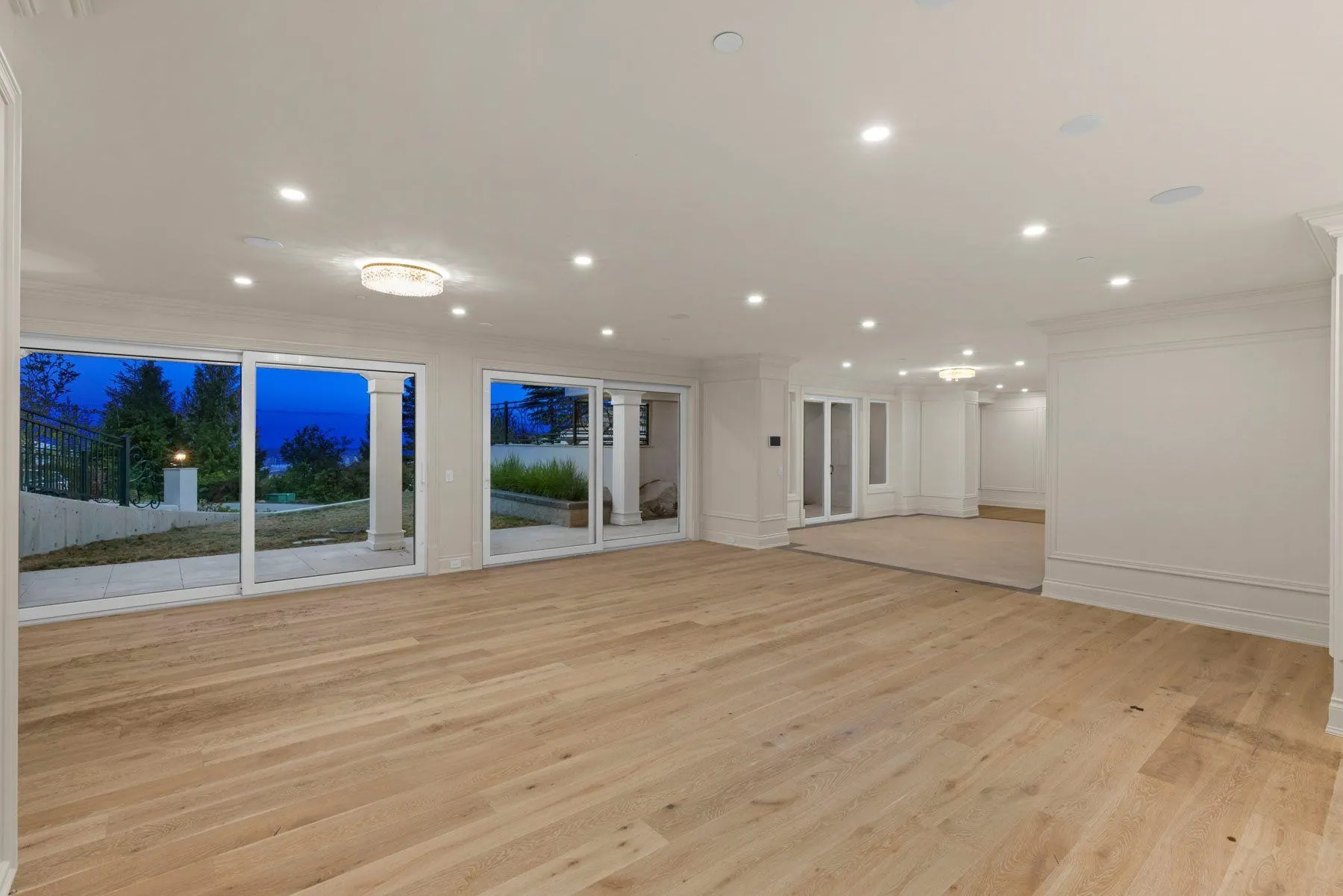 1445 Sandhurst Place