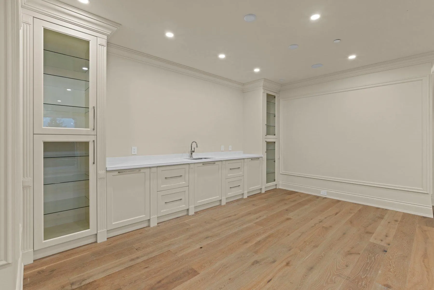 1445 Sandhurst Place