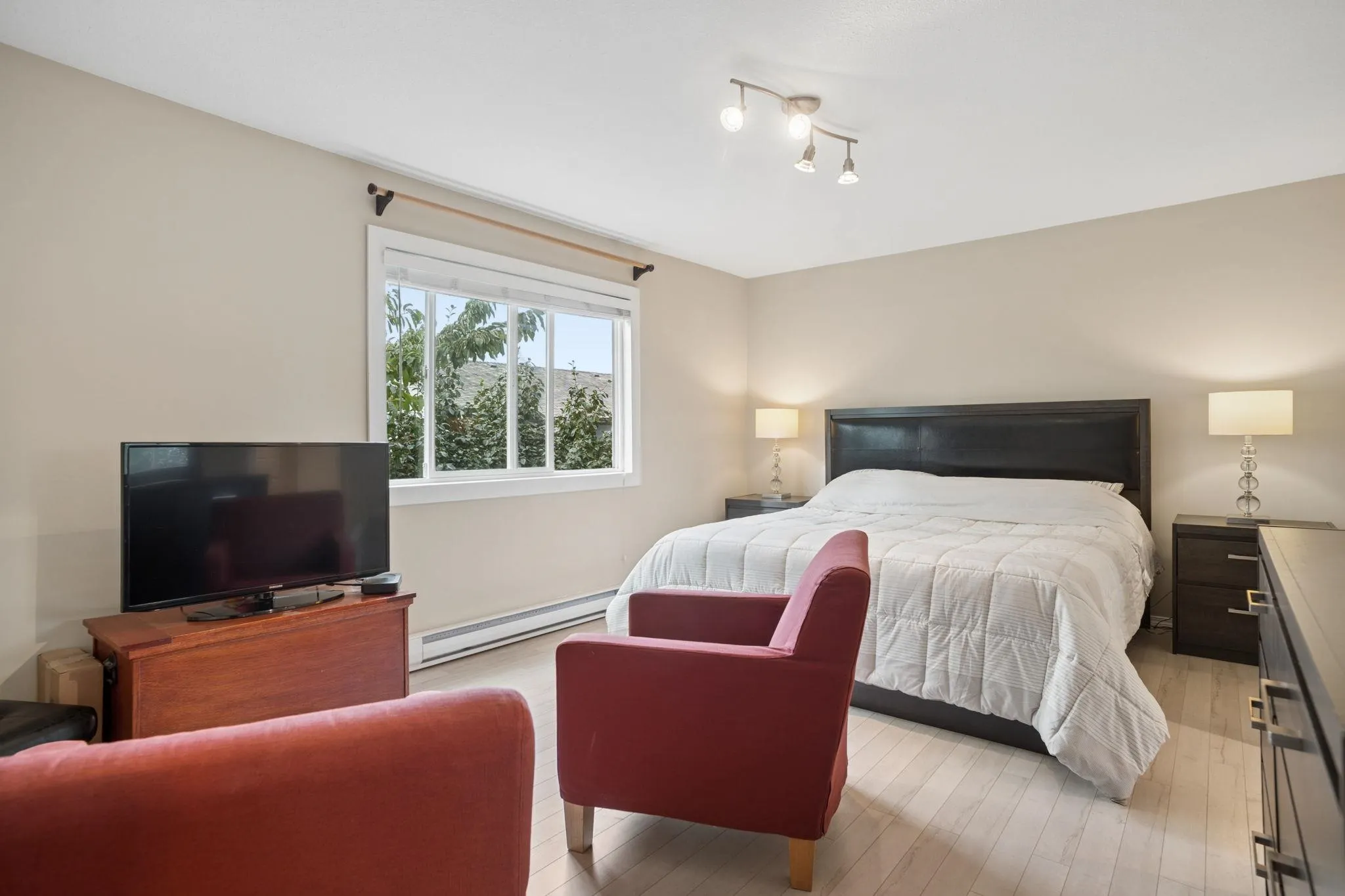 3051 Springfield Drive #4