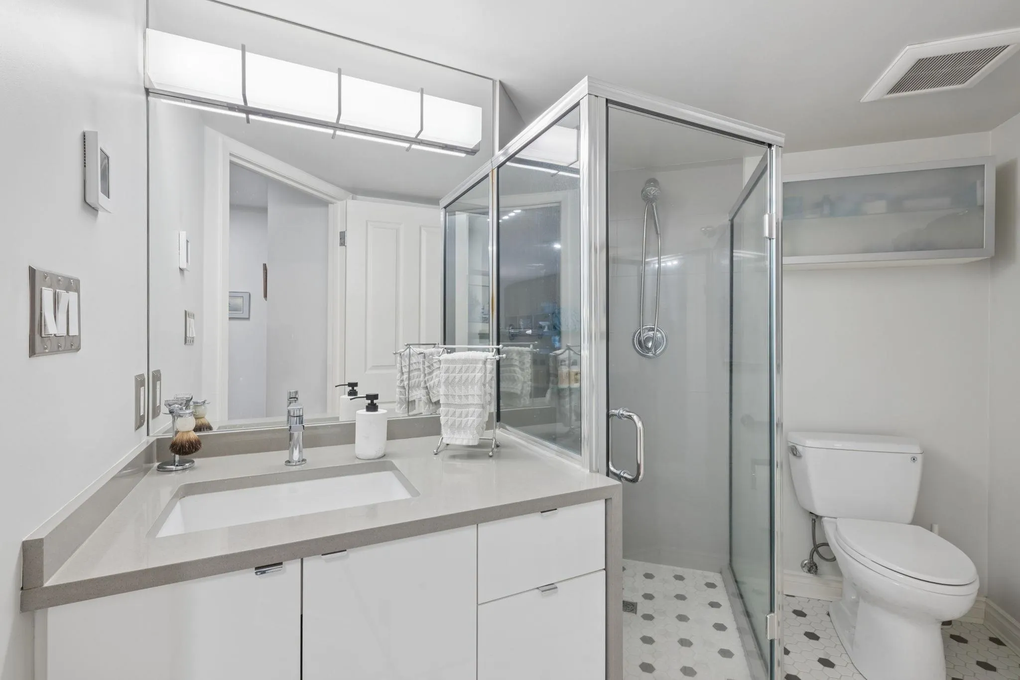 1010 Burnaby Street #1403