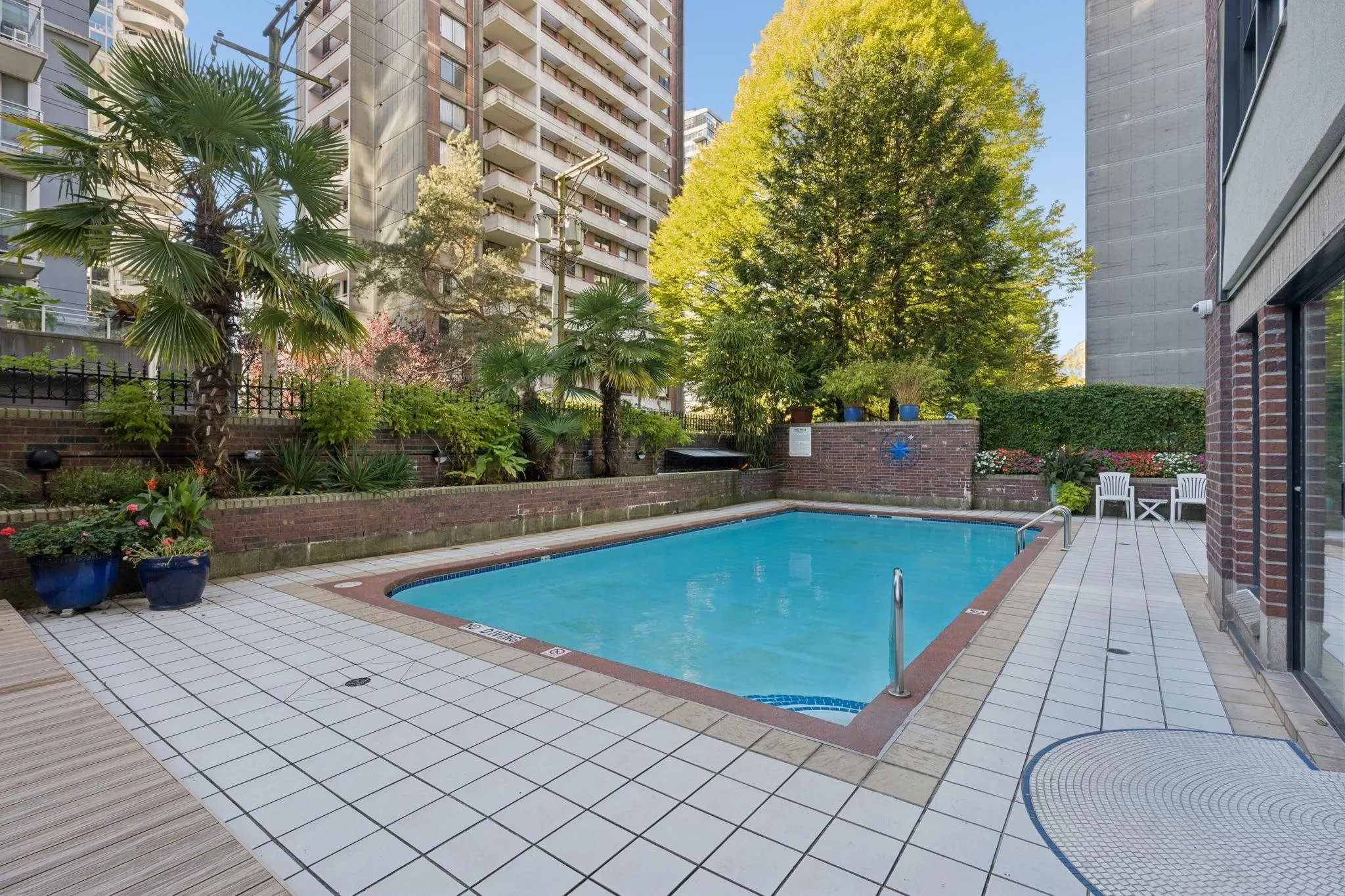 1010 Burnaby Street #1403