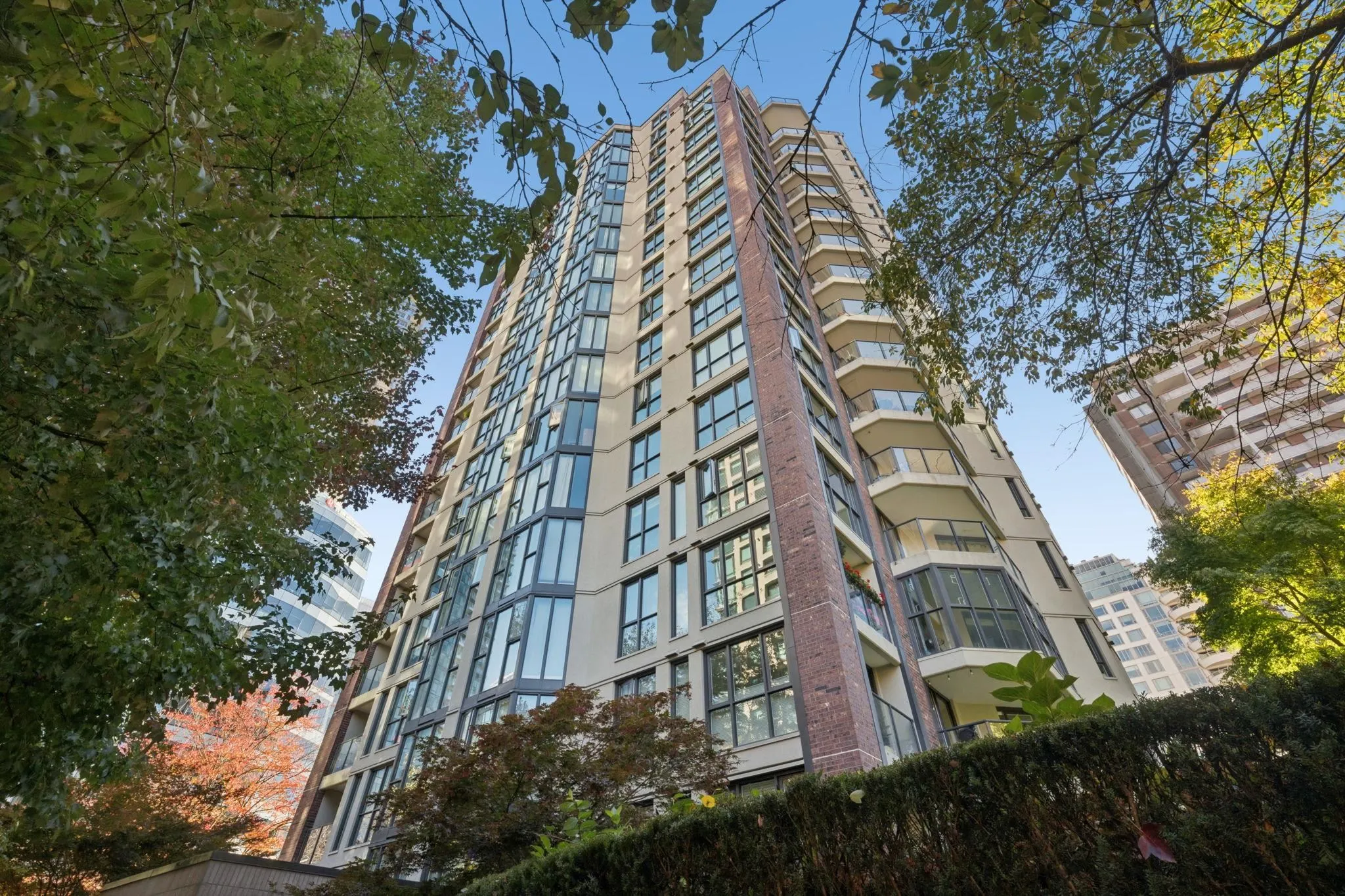 1010 Burnaby Street #1403