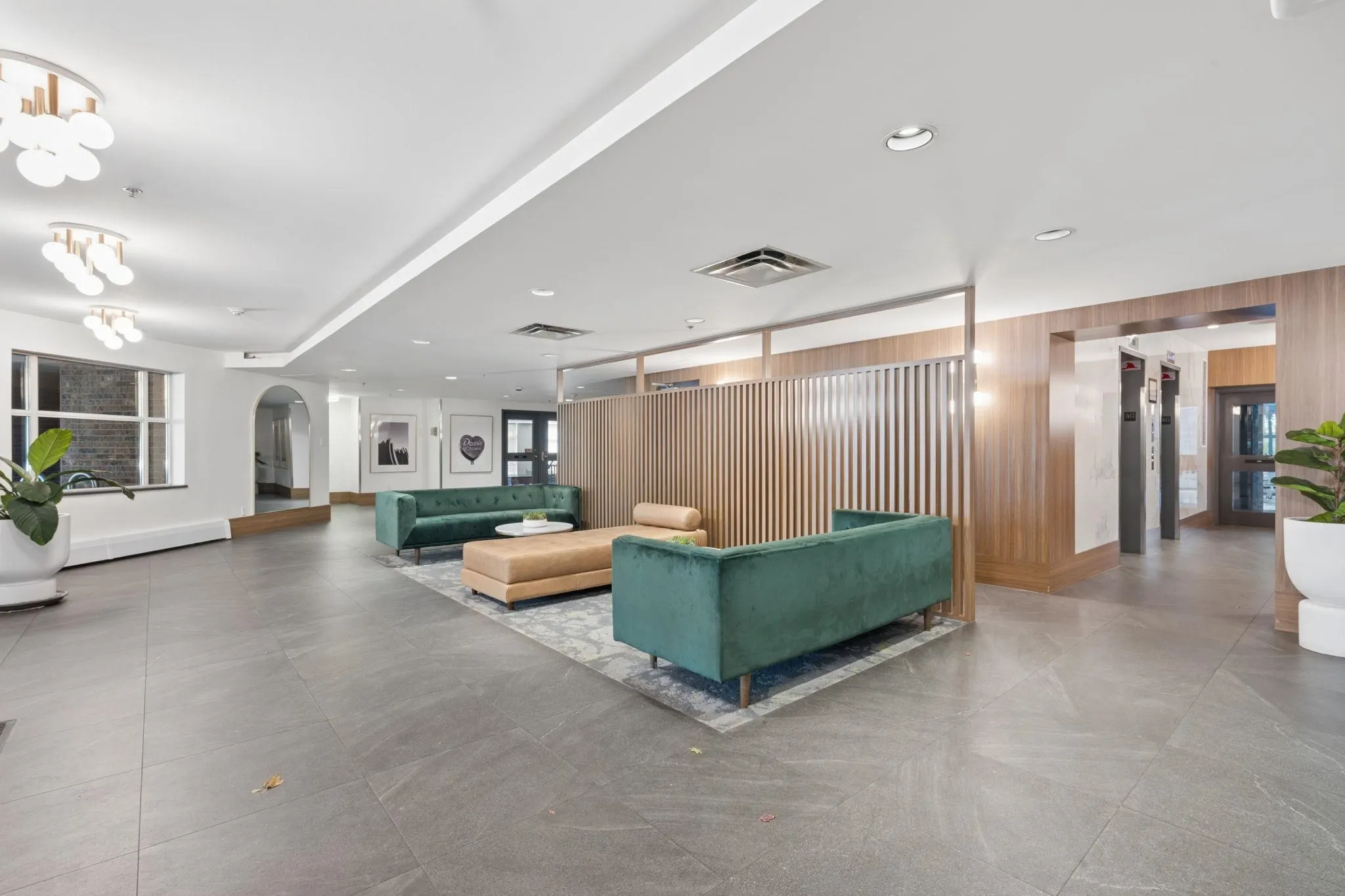 1010 Burnaby Street #1403