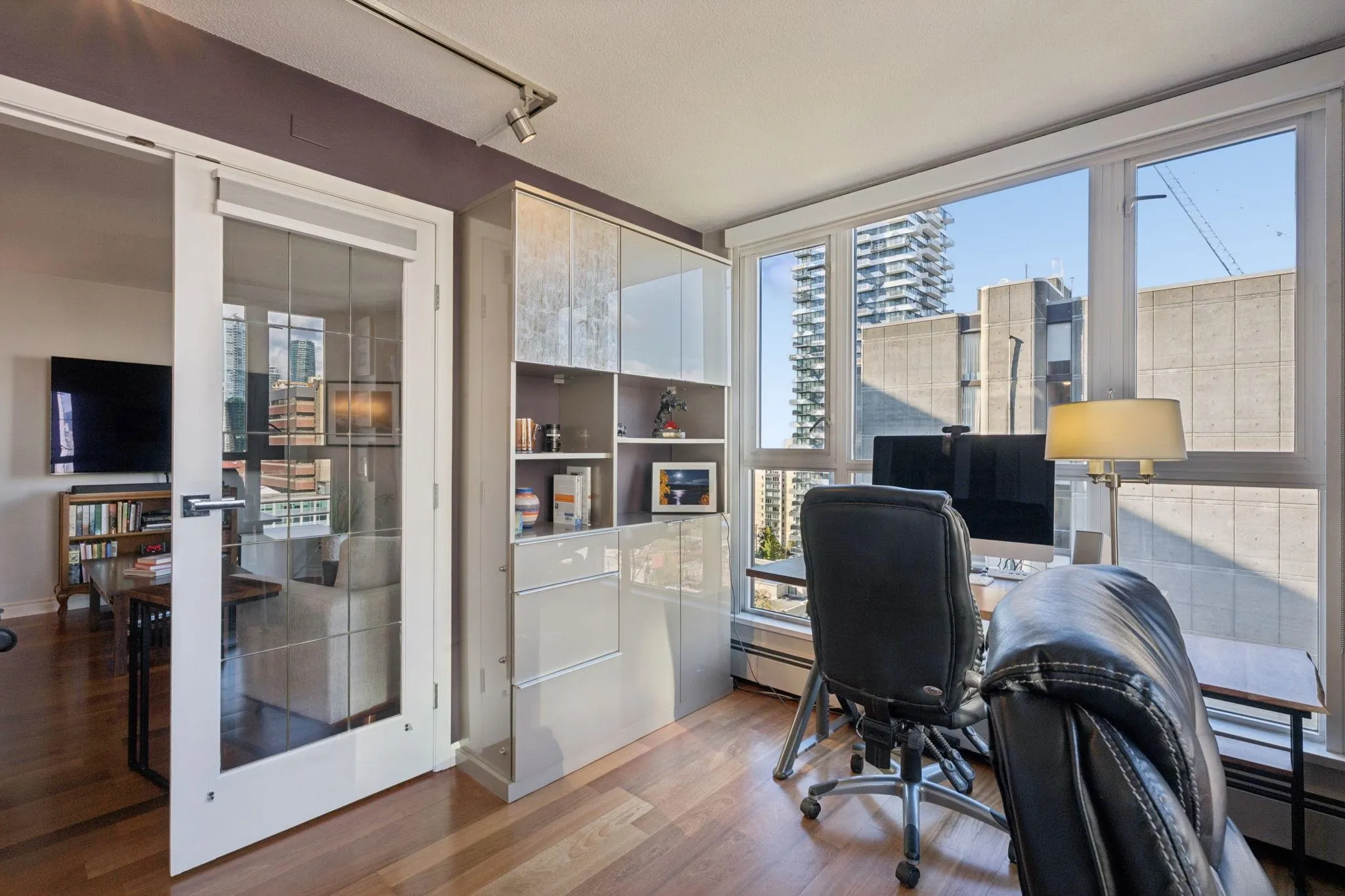 1010 Burnaby Street #1403