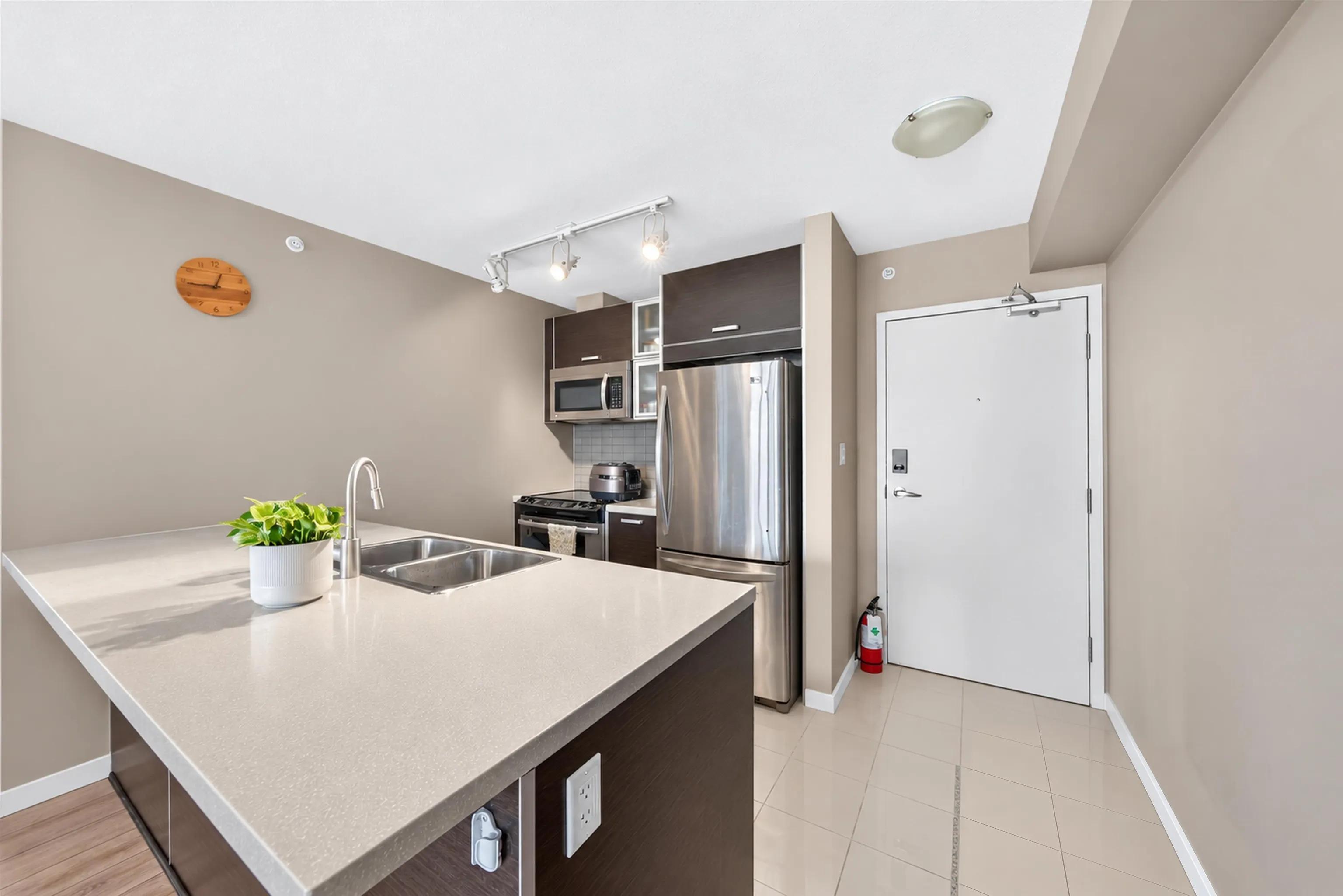9981 Whalley Boulevard #1209