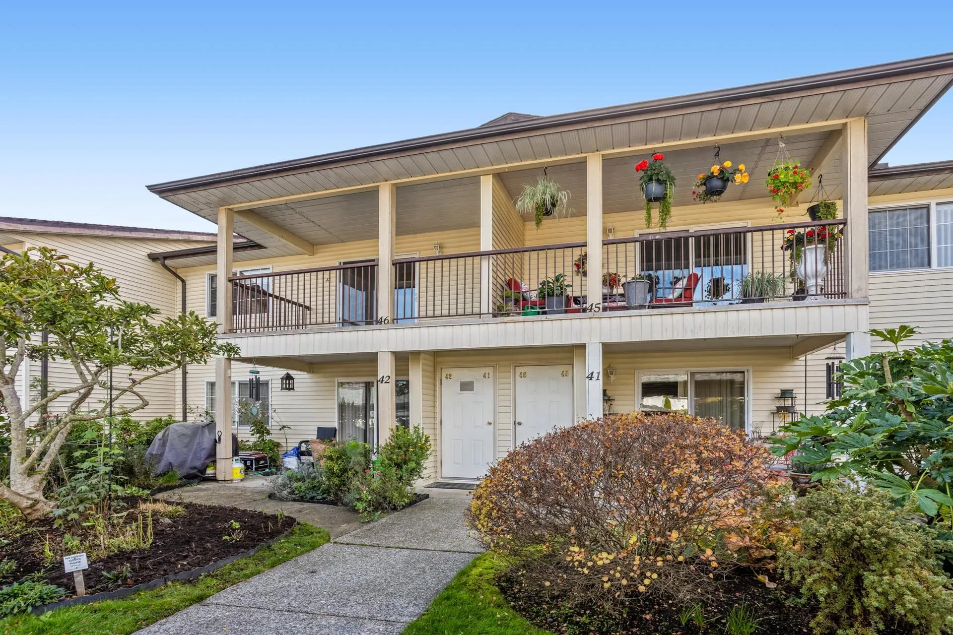 6467 197 Street #46