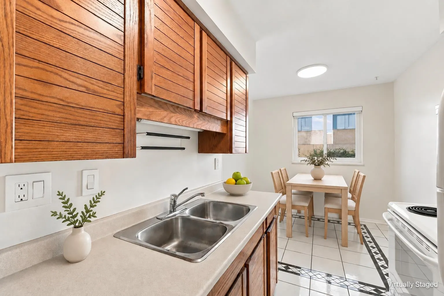 335 Cedar Street #206