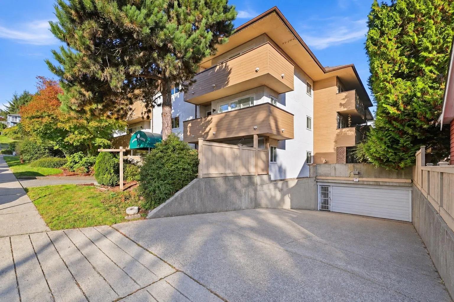 335 Cedar Street #206