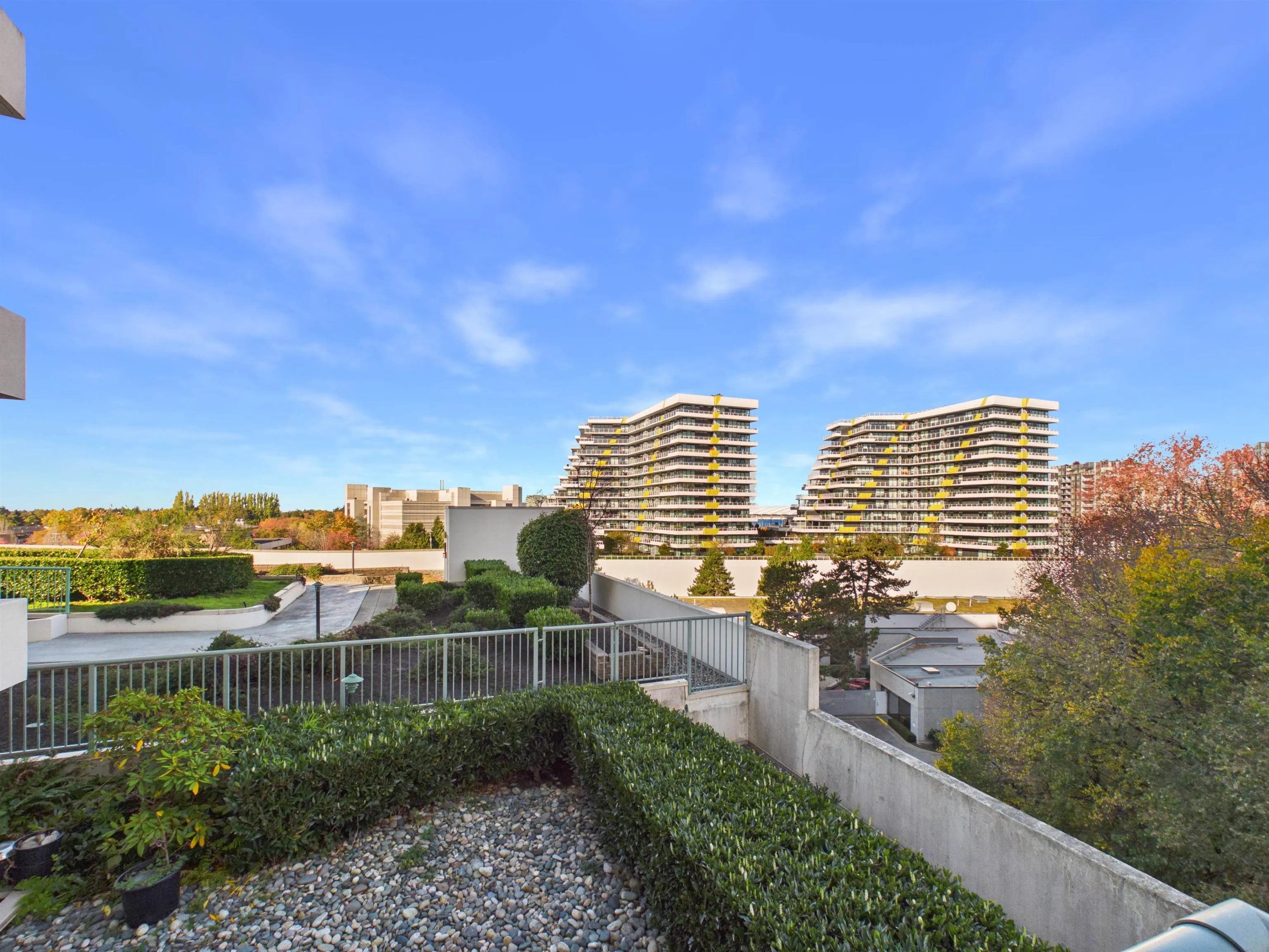 5911 Alderbridge Way #903