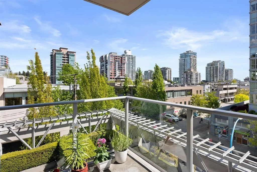 120 W 16 Street #405