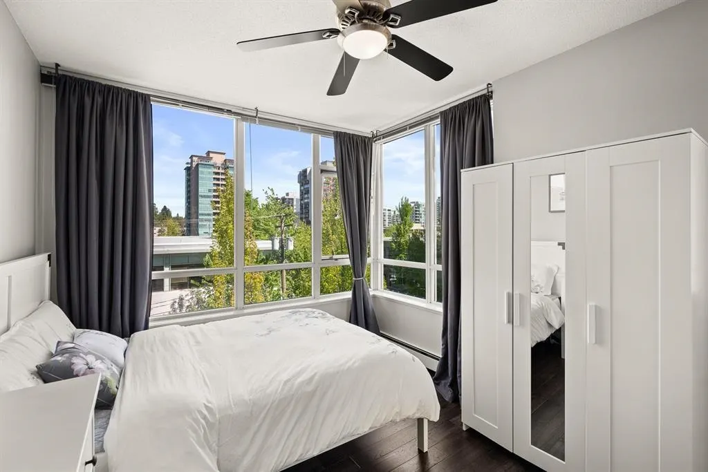 120 W 16 Street #405